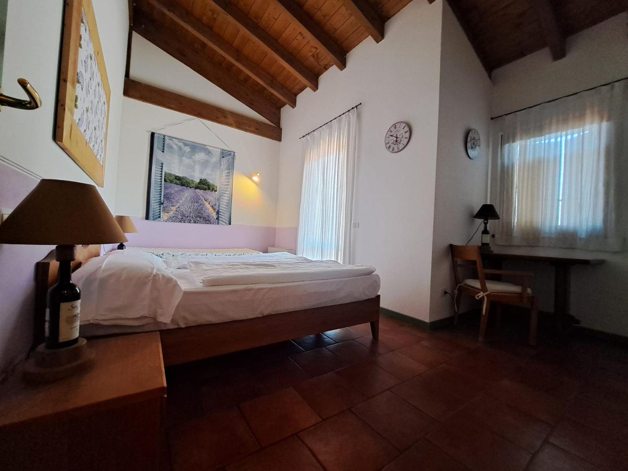 One-Bedroom Apartment,1602339049:JPEG