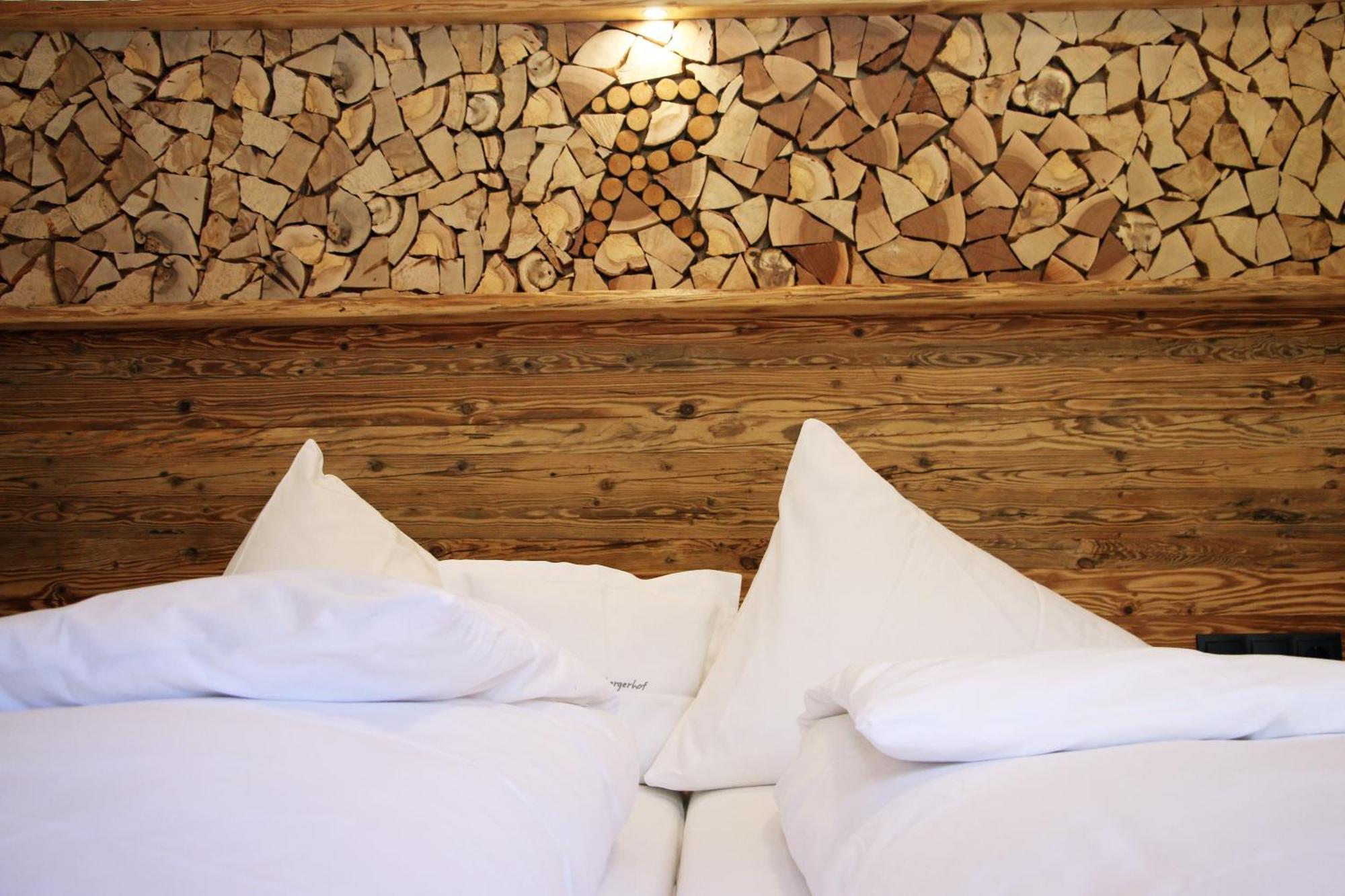 Small Double Room,1606610740:JPEG