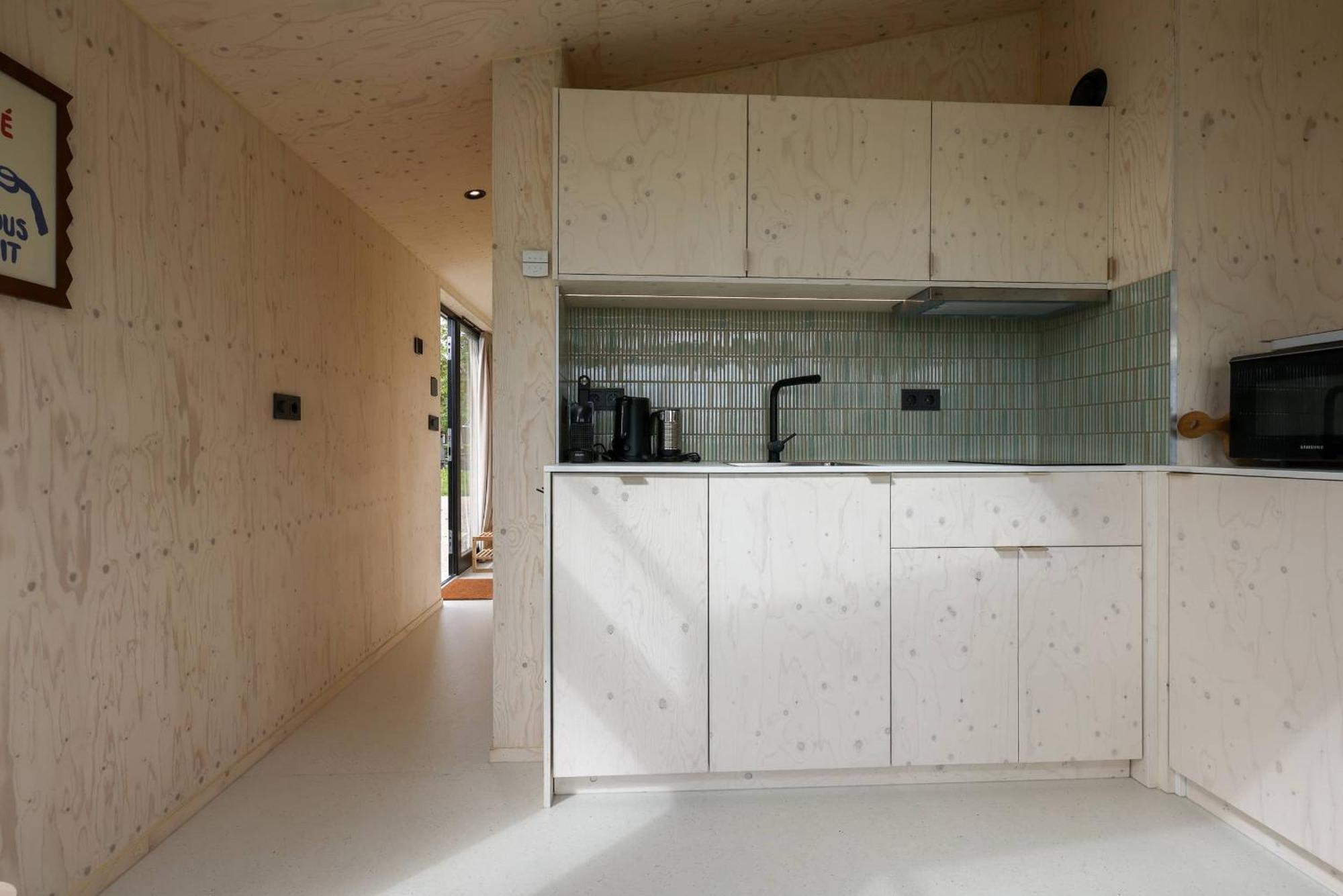 Holiday Home,1608445870:JPEG