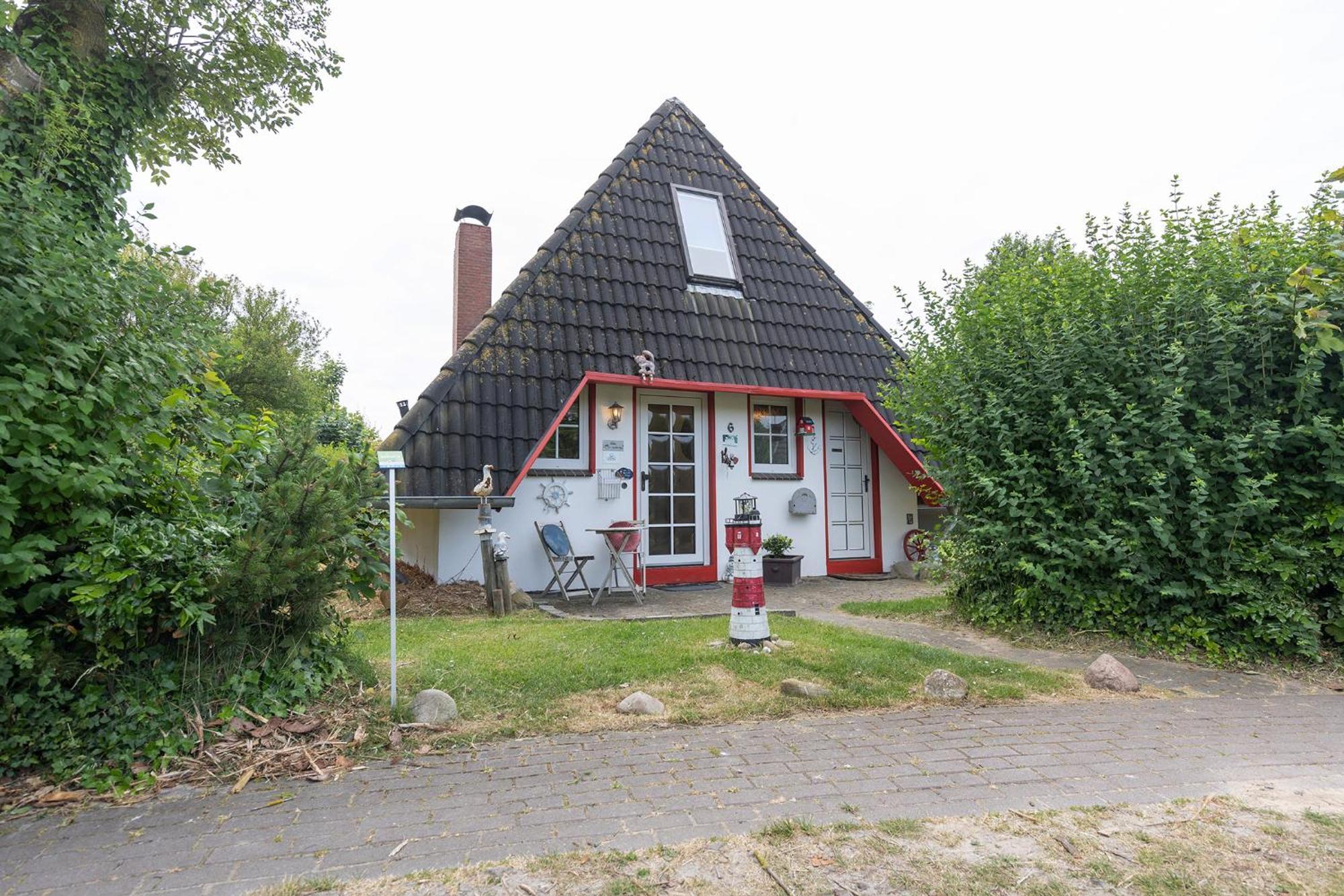 Holiday Home,1612371955:JPEG