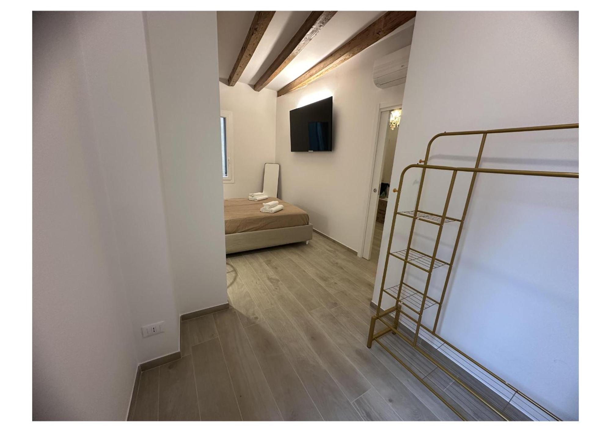 One-Bedroom House,1614149899:JPEG
