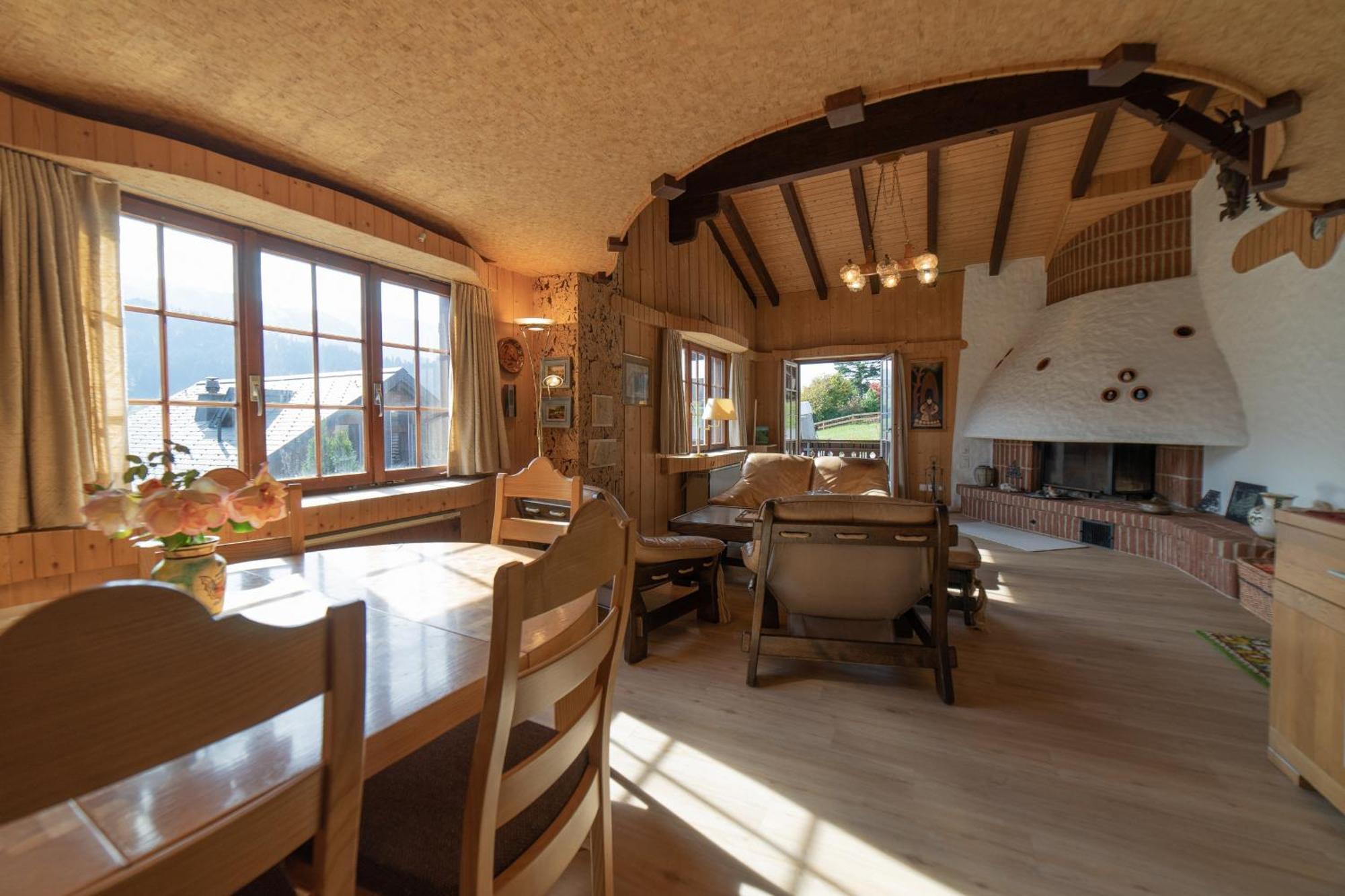 Holiday Home,1614825495:JPEG