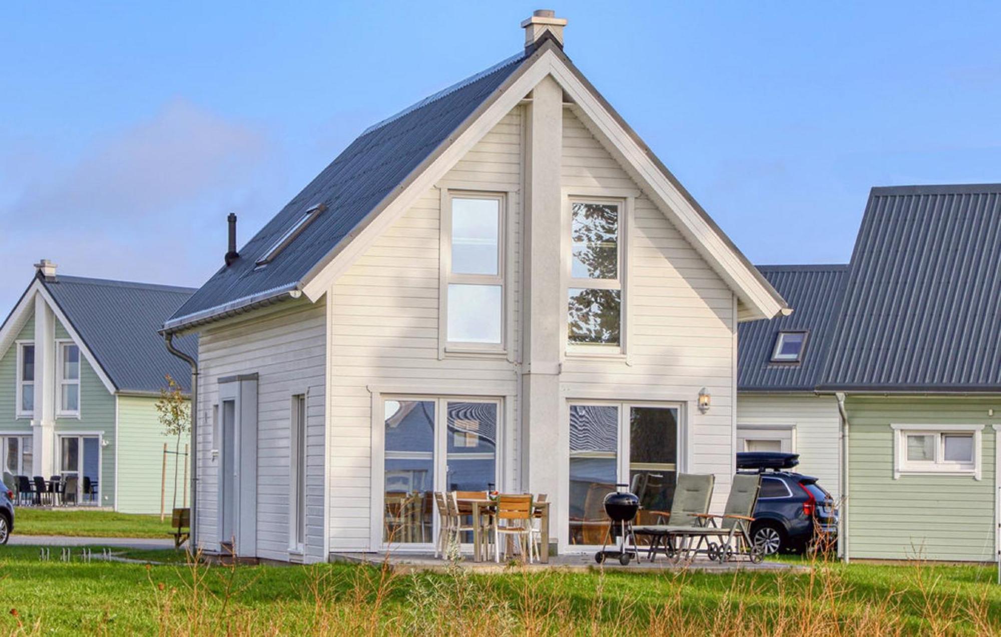 Holiday Home,1616221854:JPEG
