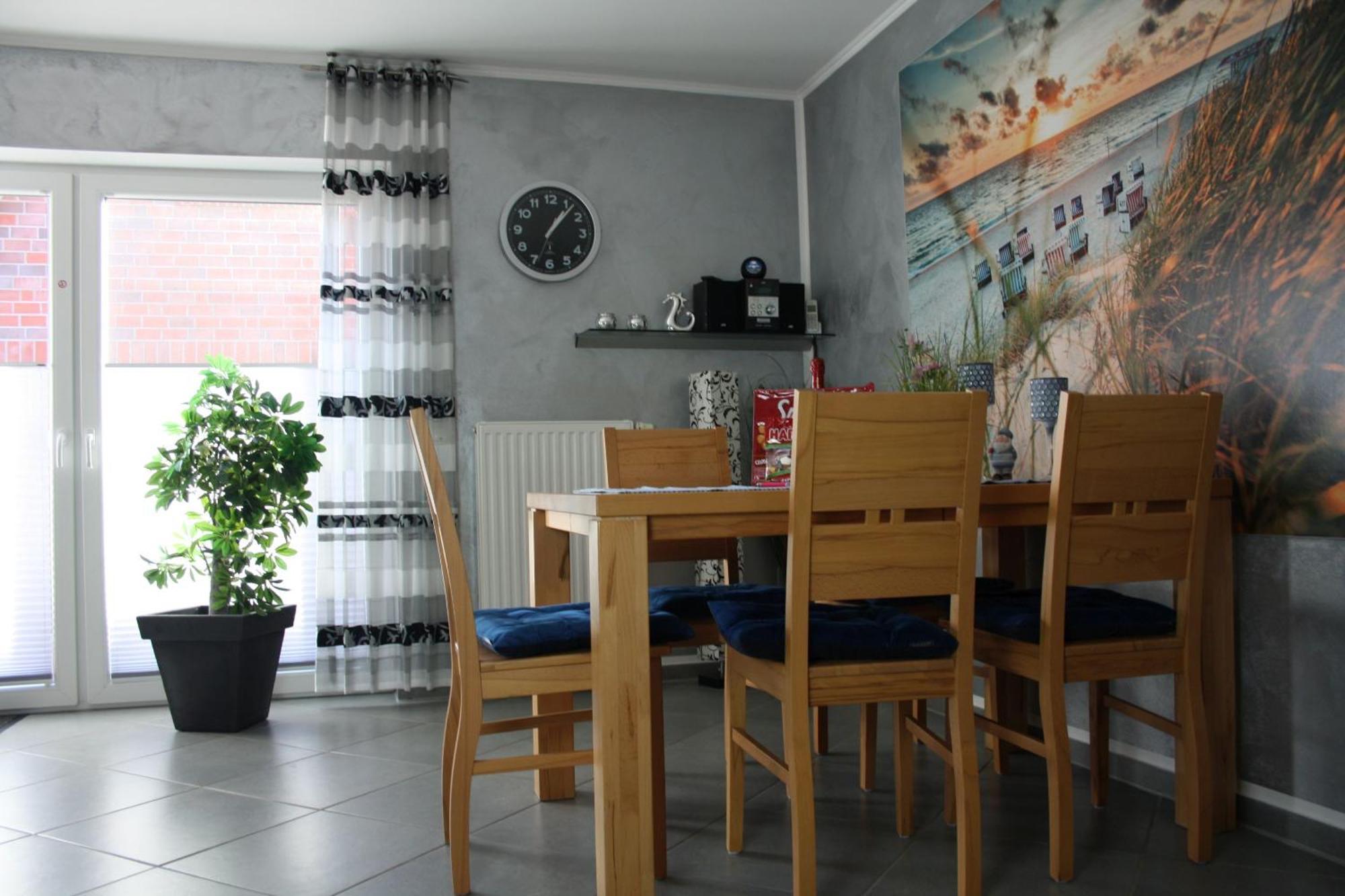 Holiday Home,1616912096:JPEG