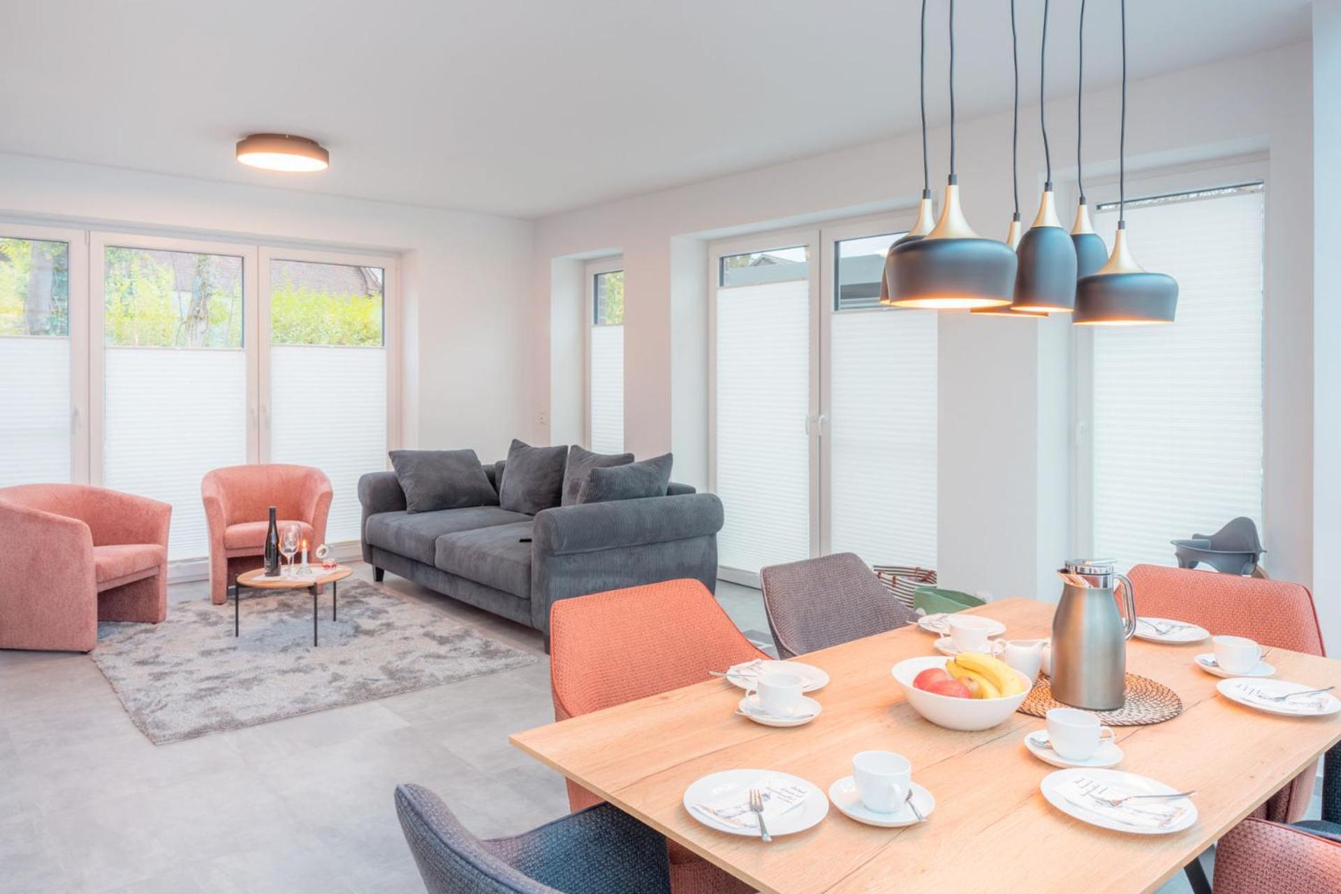 Holiday Home,1630422811:JPEG