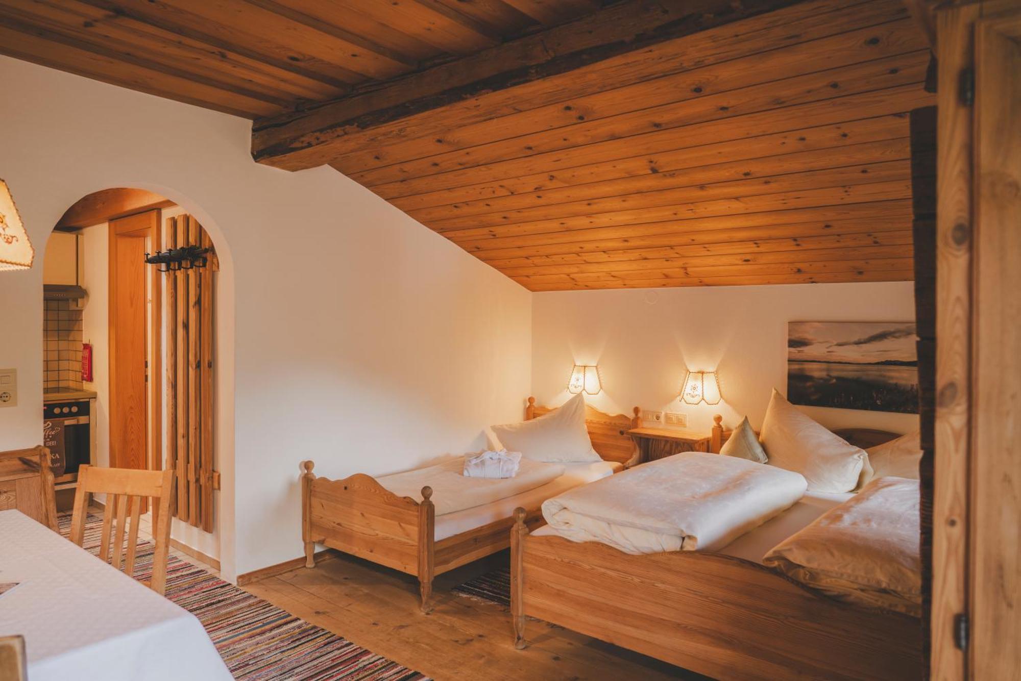 Studio with Garden View,1638768296:JPEG