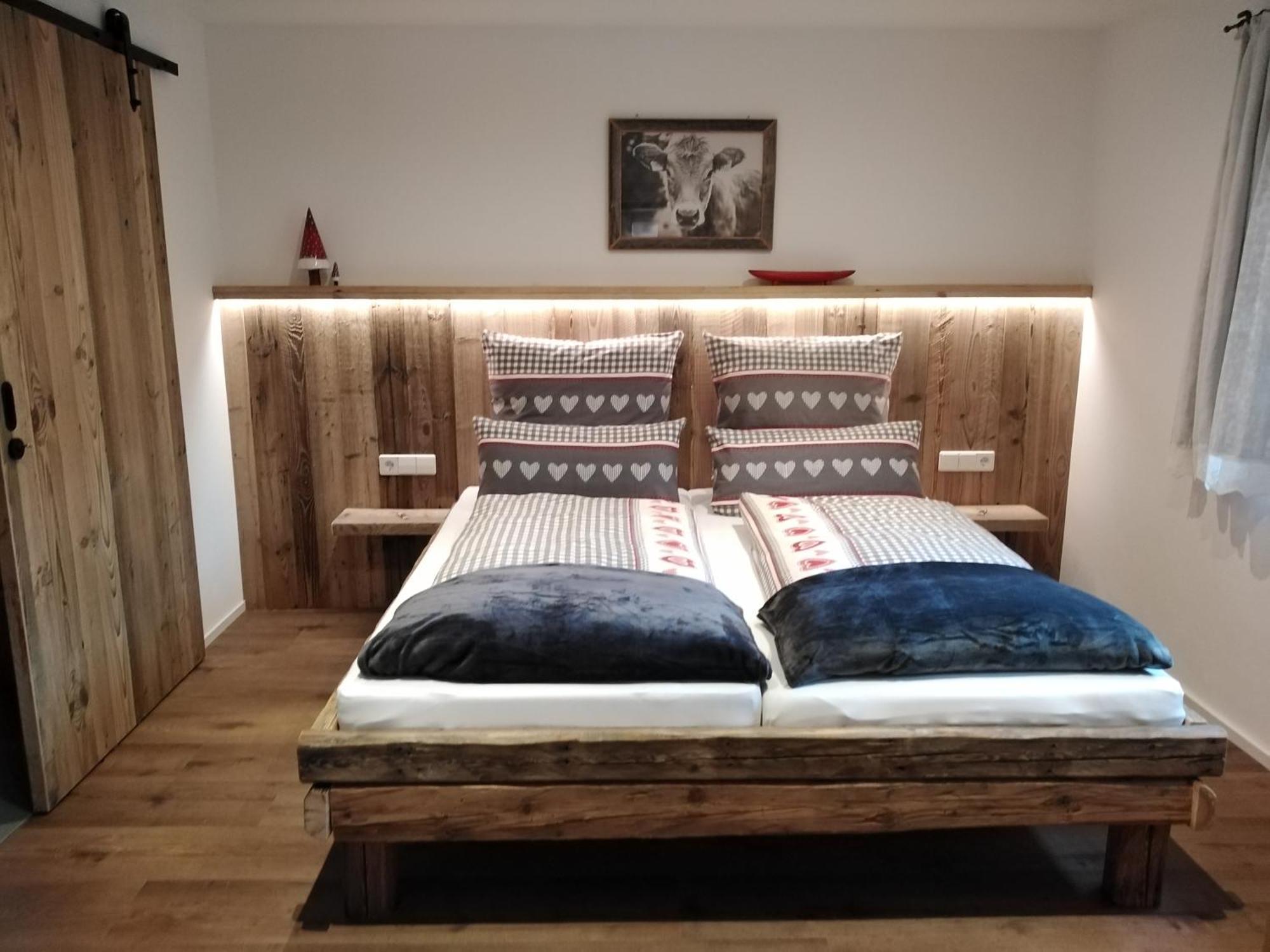 Three-Bedroom House,1631747952:JPEG