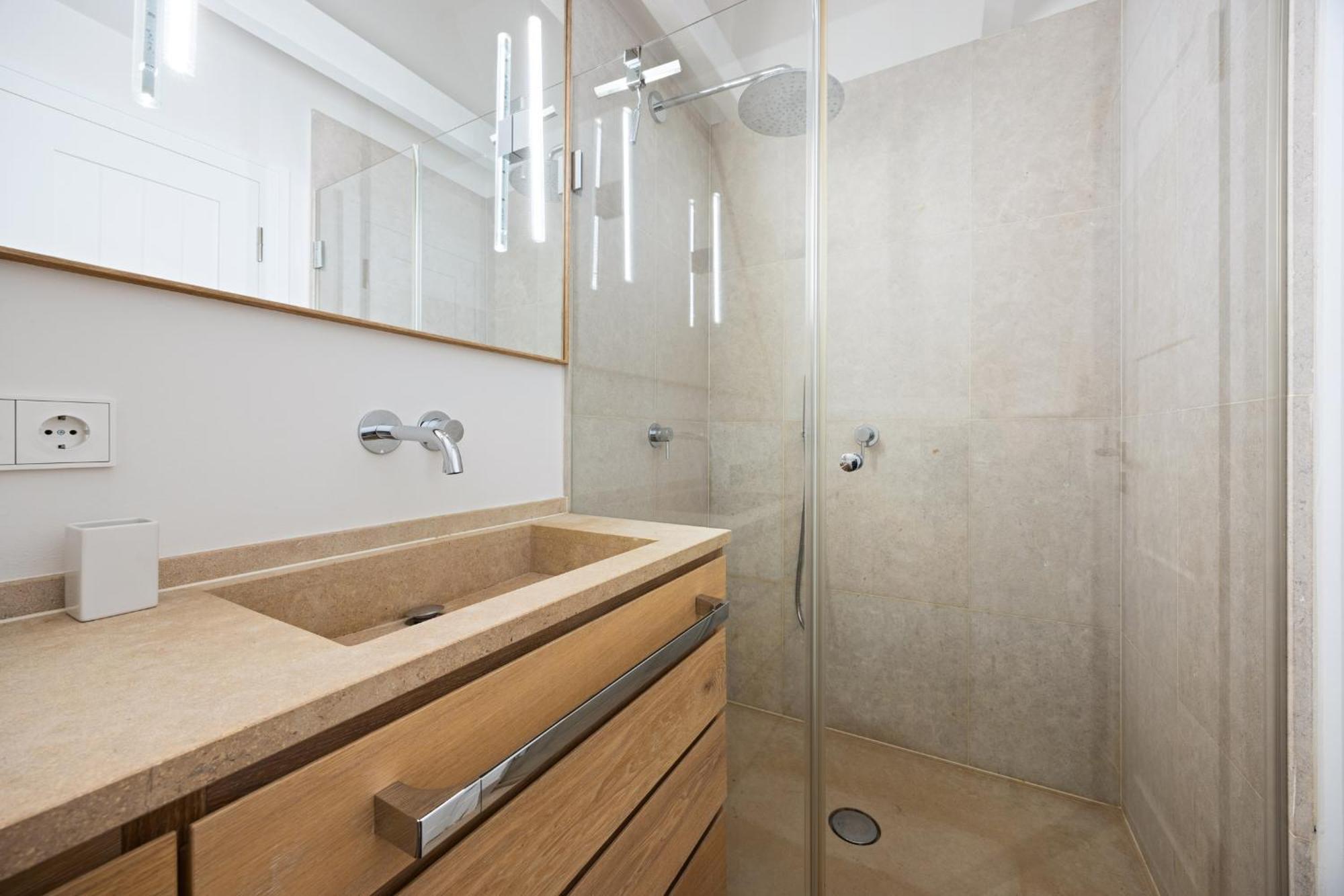 Holiday Home,1632732652:JPEG