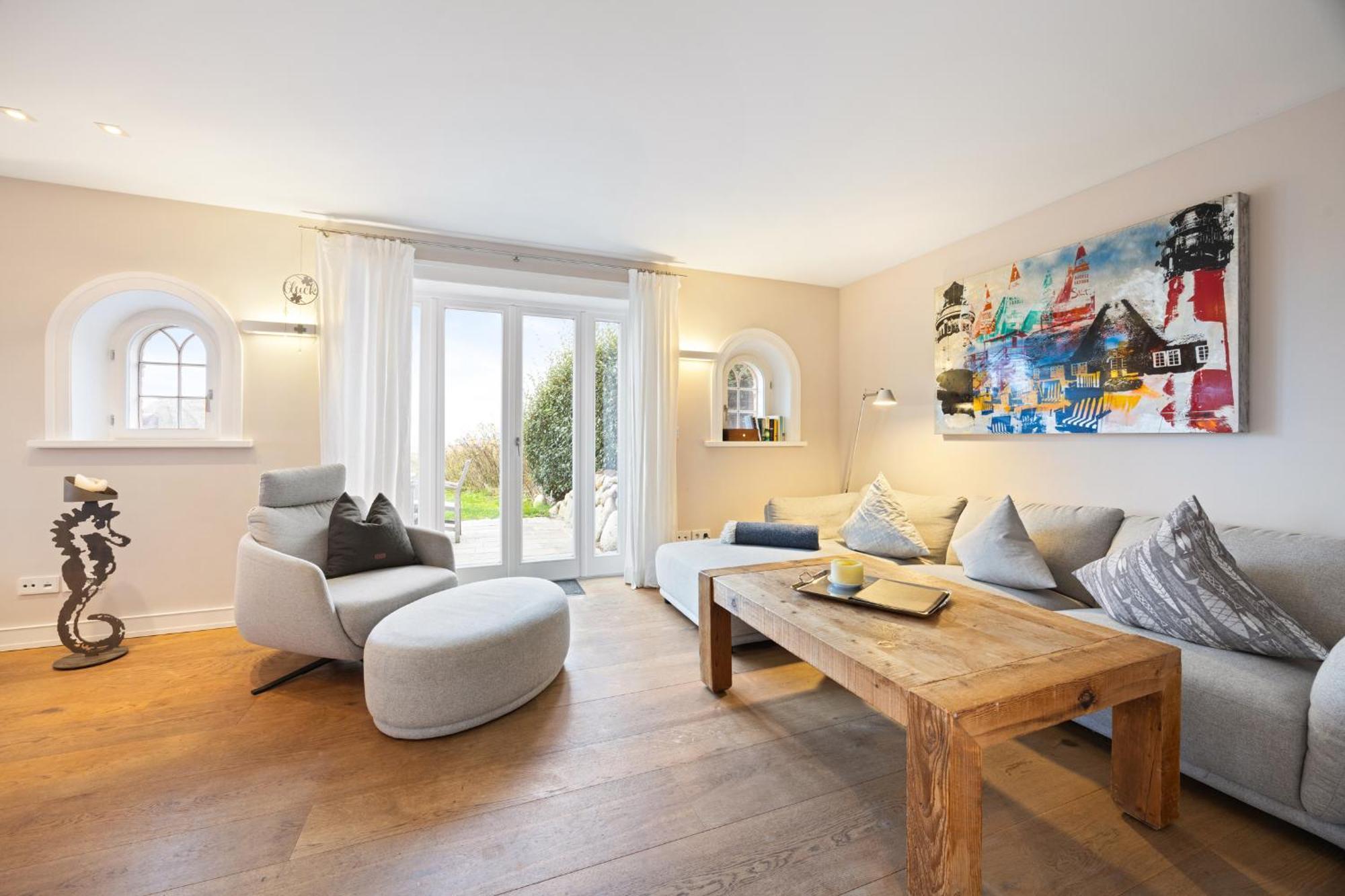Holiday Home,1632732732:JPEG
