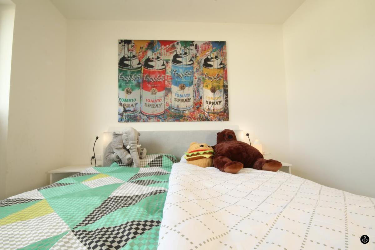 Holiday Home,1635286422:JPEG