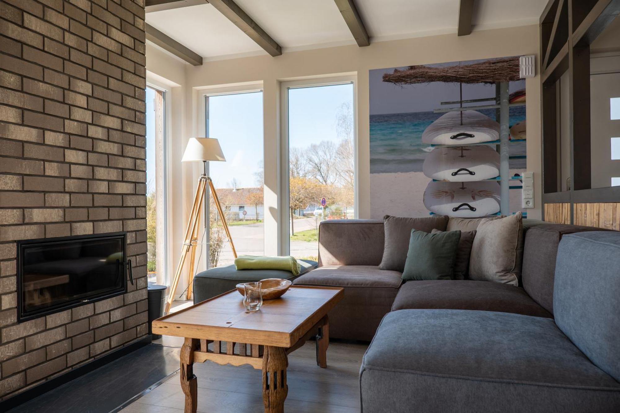 Holiday Home,1638318700:JPEG