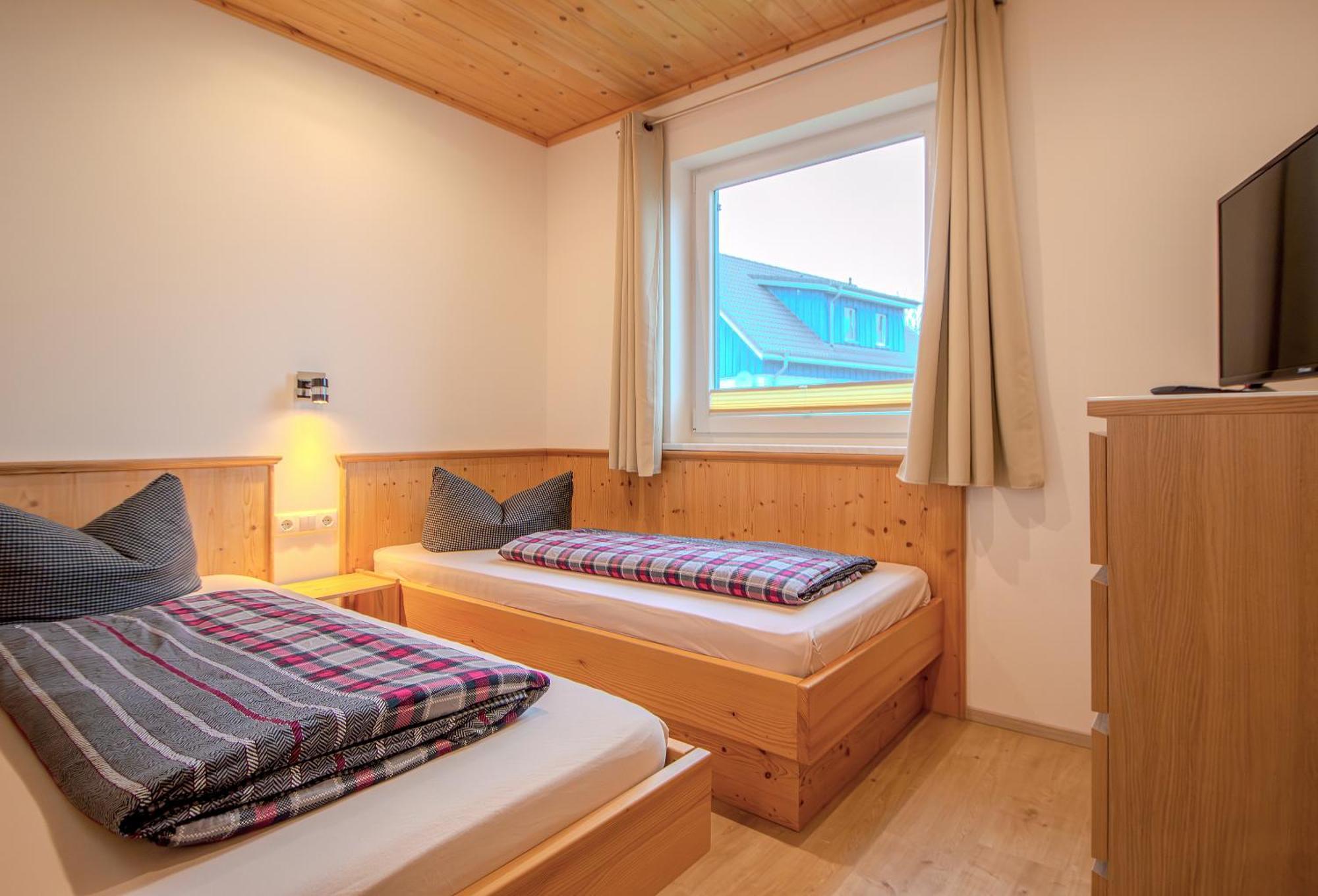 Holiday Home,1638510545:JPEG