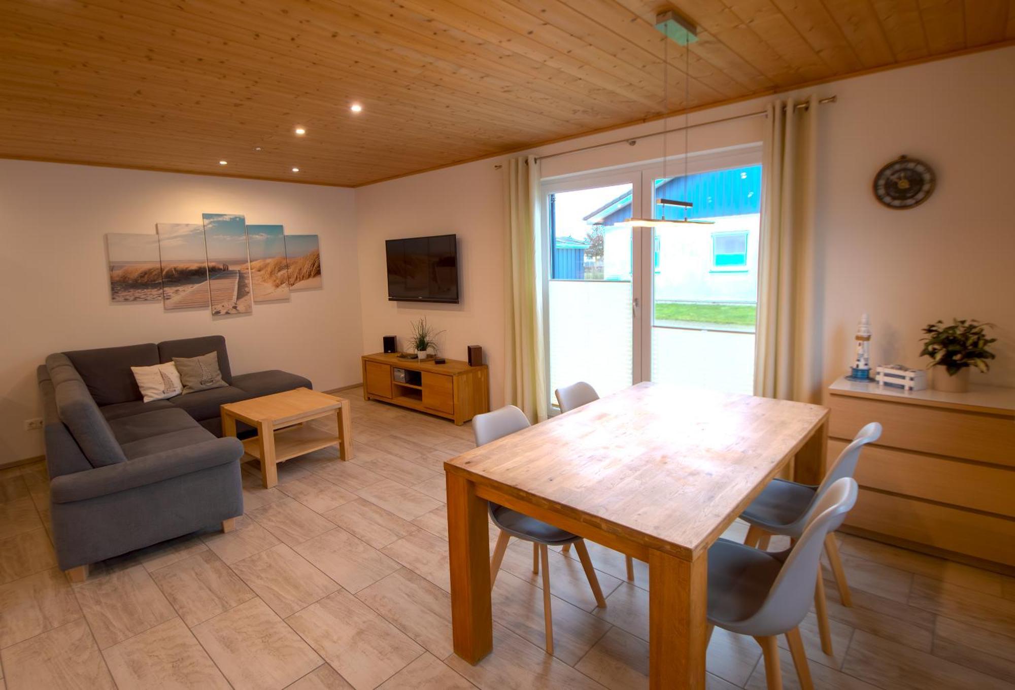 Holiday Home,1638510551:JPEG