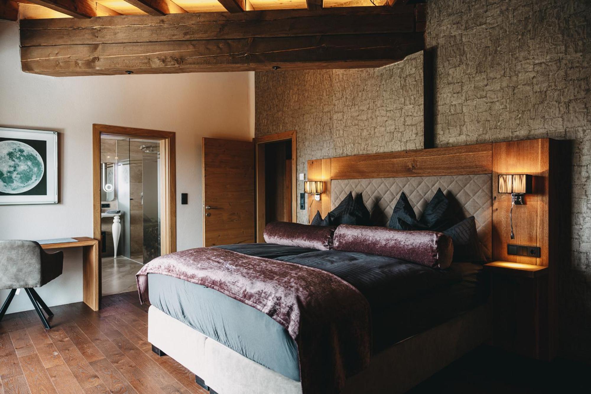 Two-Bedroom Superior Apartment,1639405397:JPEG