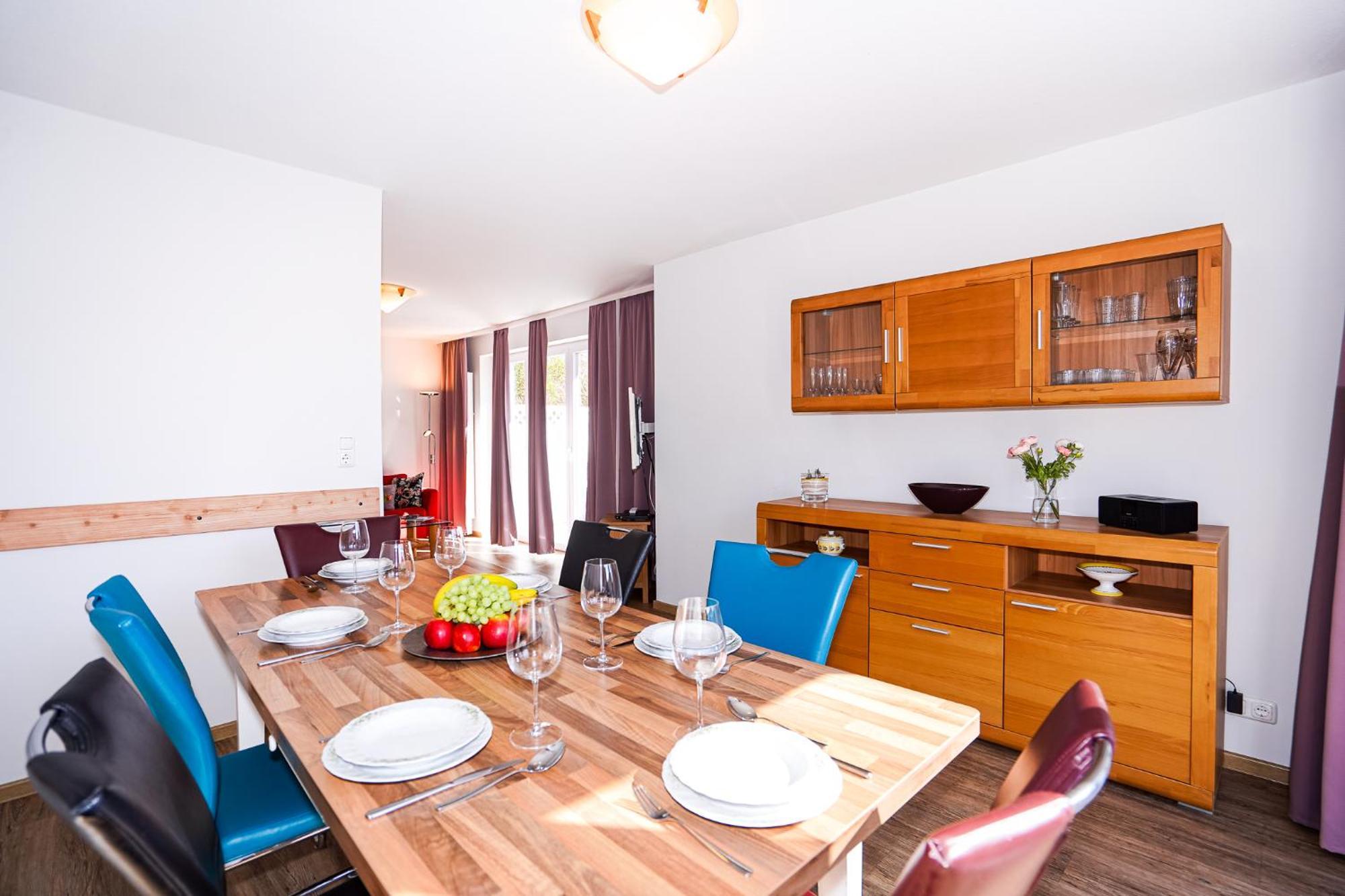 Three-Bedroom House,1639620307:JPEG