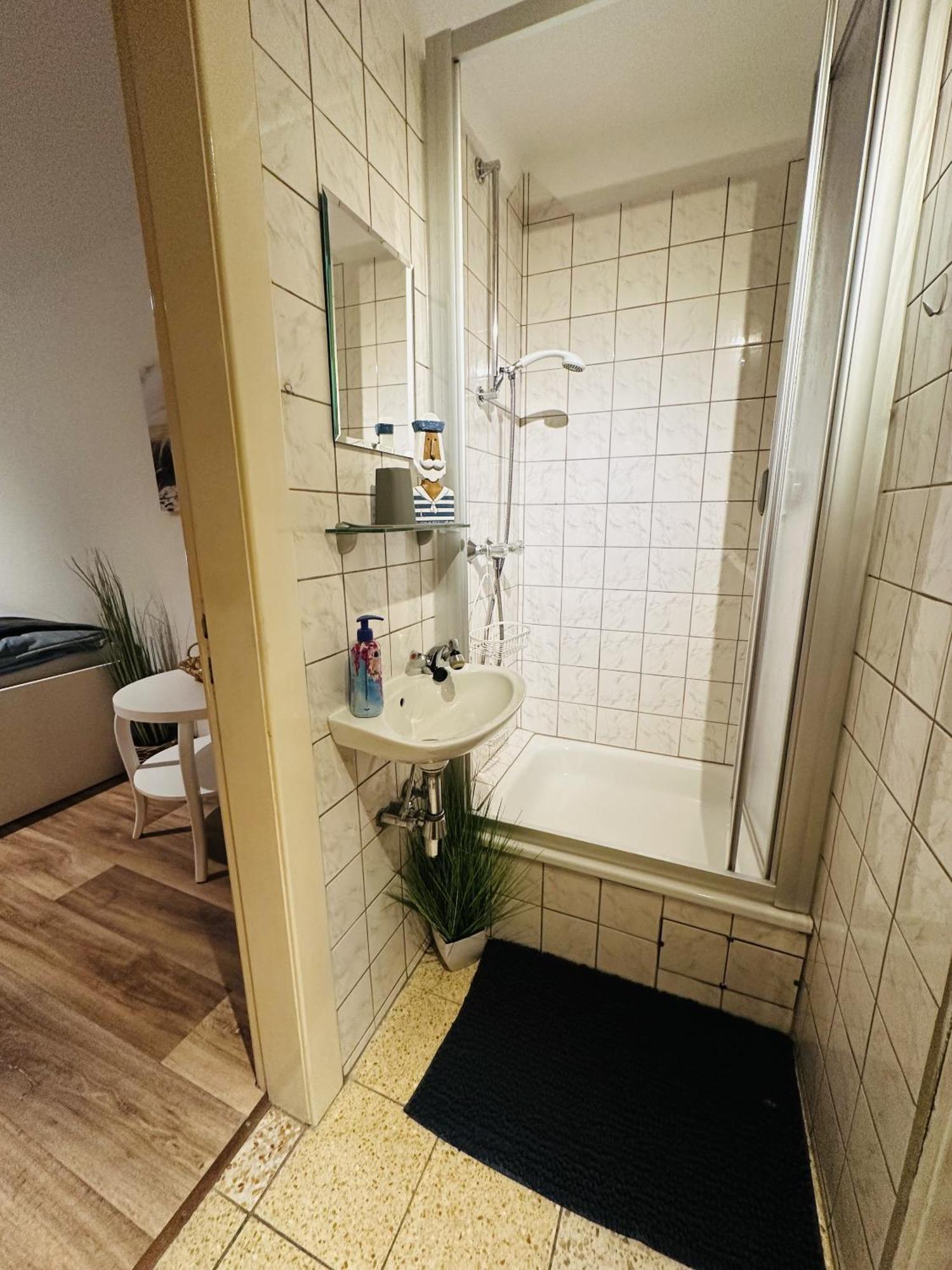 Single Room,1639620326:JPEG