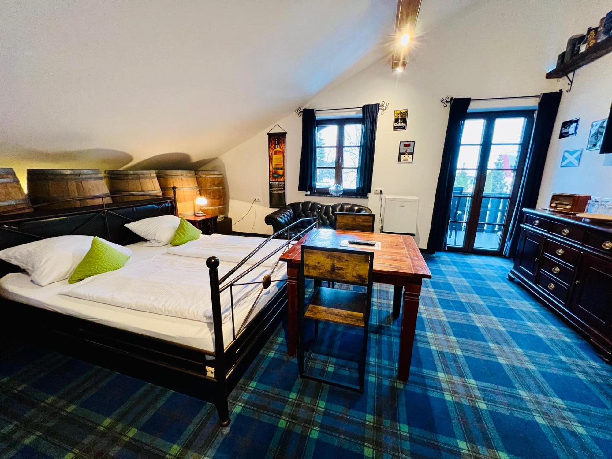 Double Room "Scottish Whisky",1639678132:JPEG