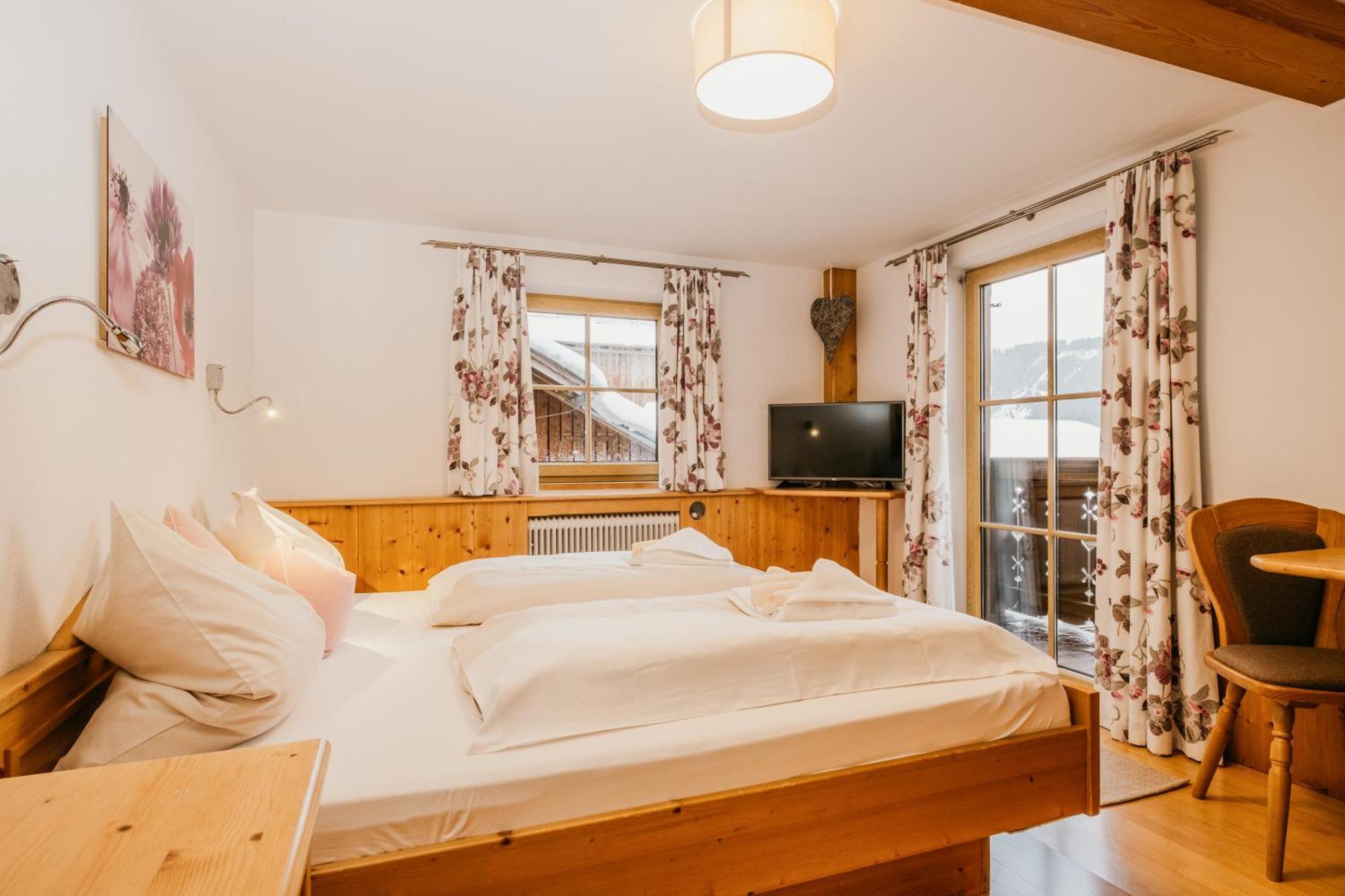 Doppelzimmer Dachstein mit Balkon