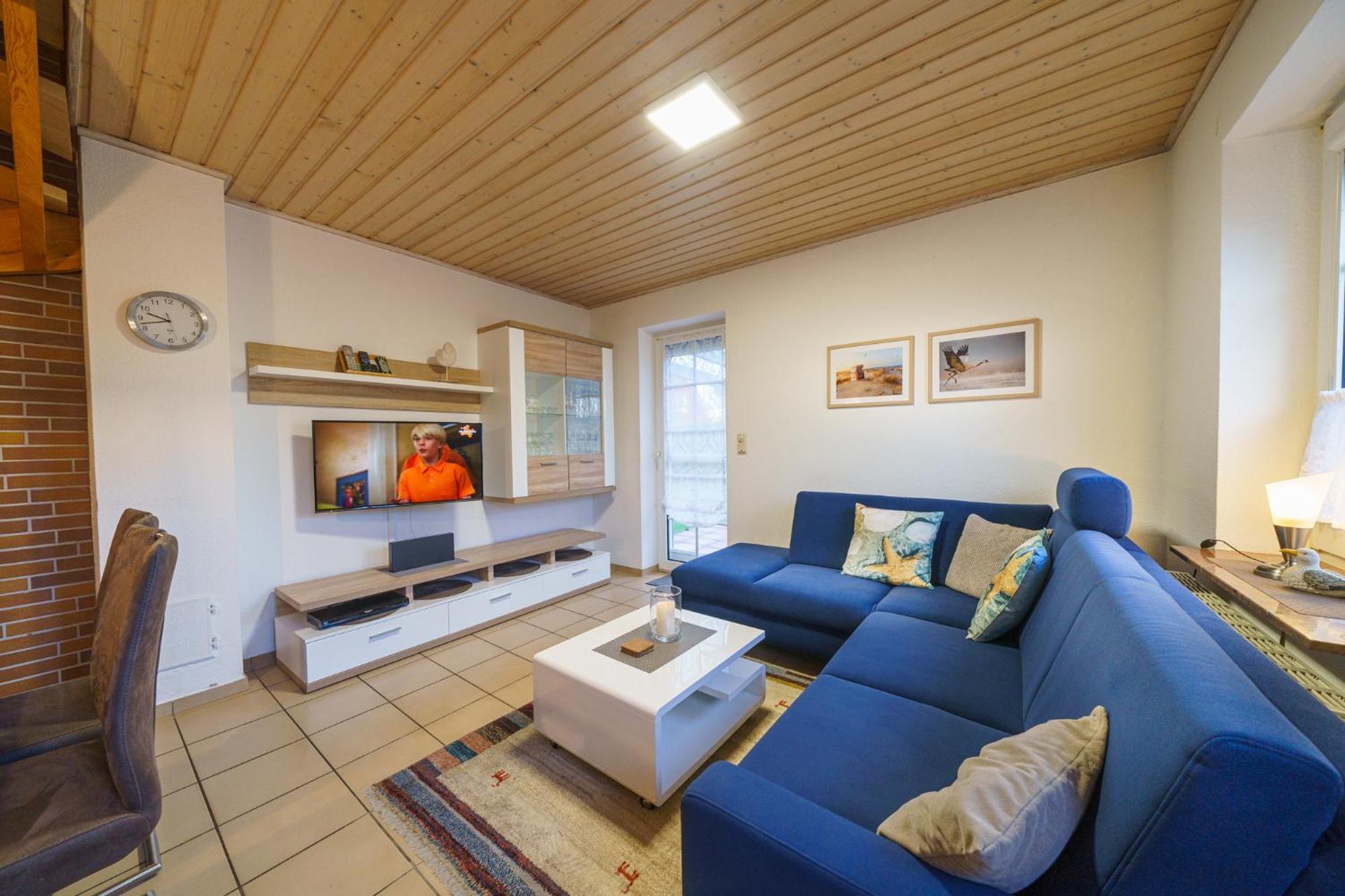 Holiday Home,1642263146:JPEG