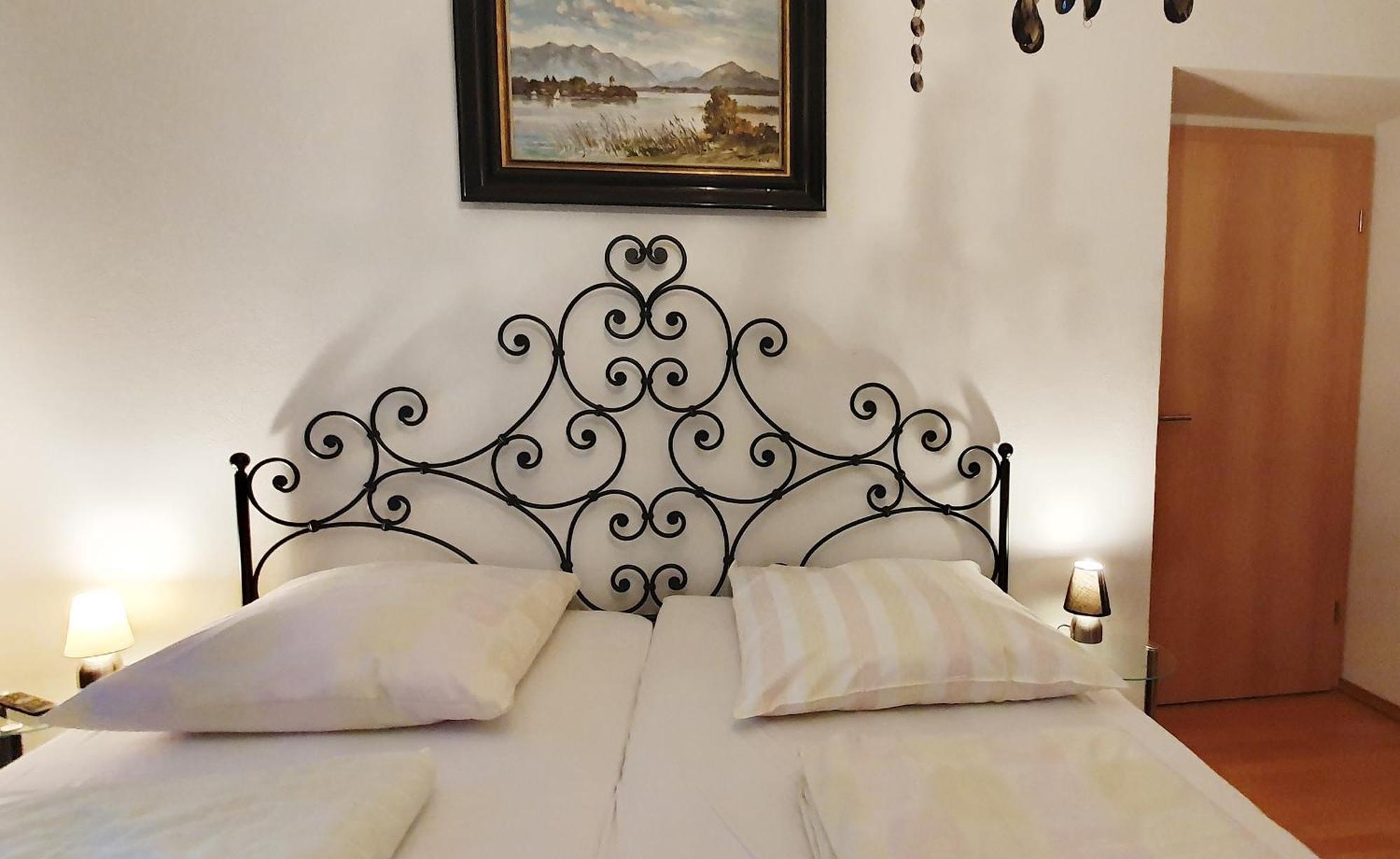 Apartment with Balcony,1644866997:JPEG