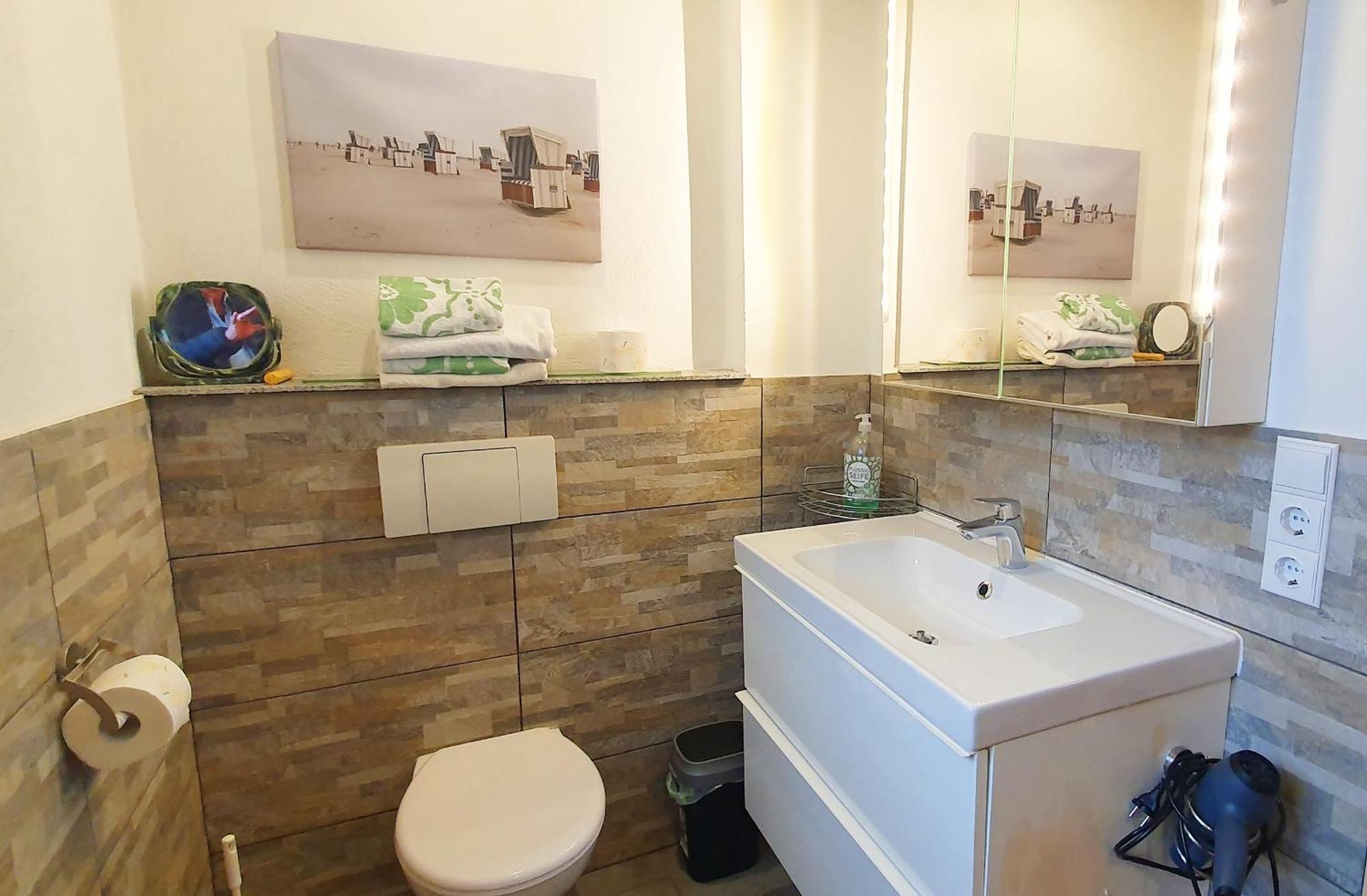 Apartment with Terrace,1644867028:JPEG