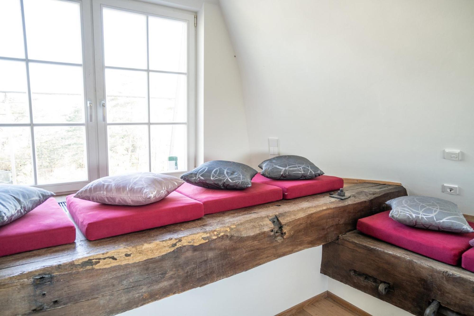Holiday Home,1646935021:JPEG