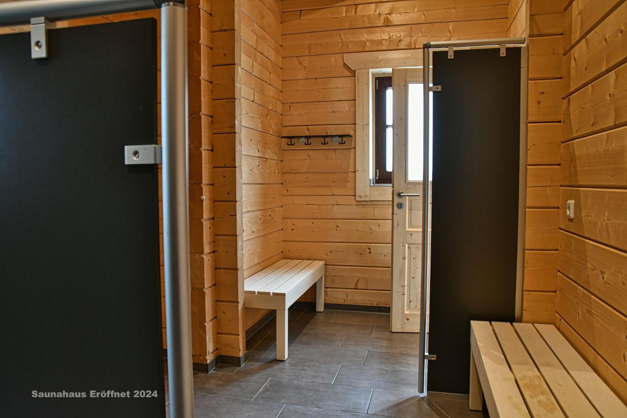 Holiday Home,1647201588:JPEG