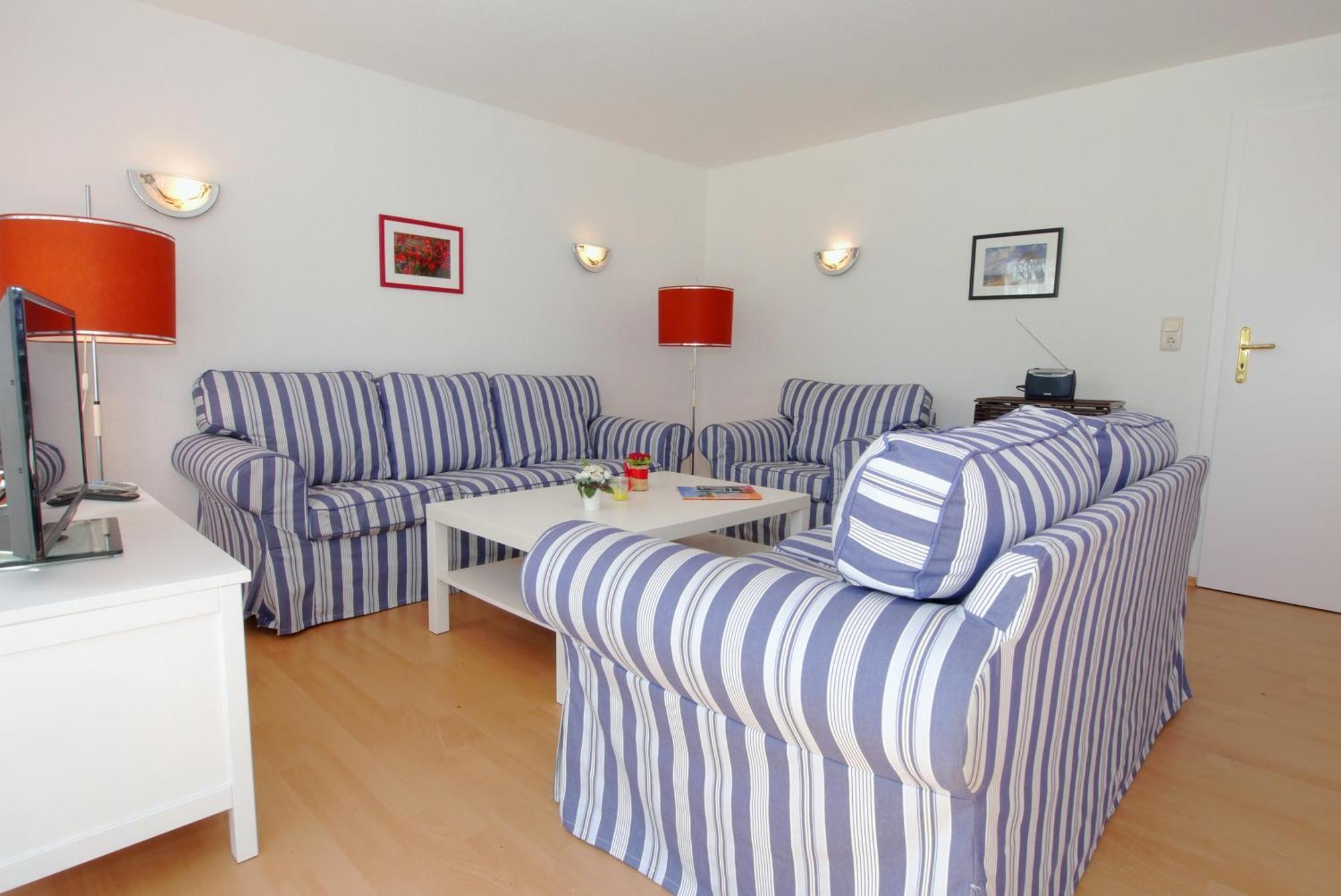 Holiday Home,1647555505:JPEG