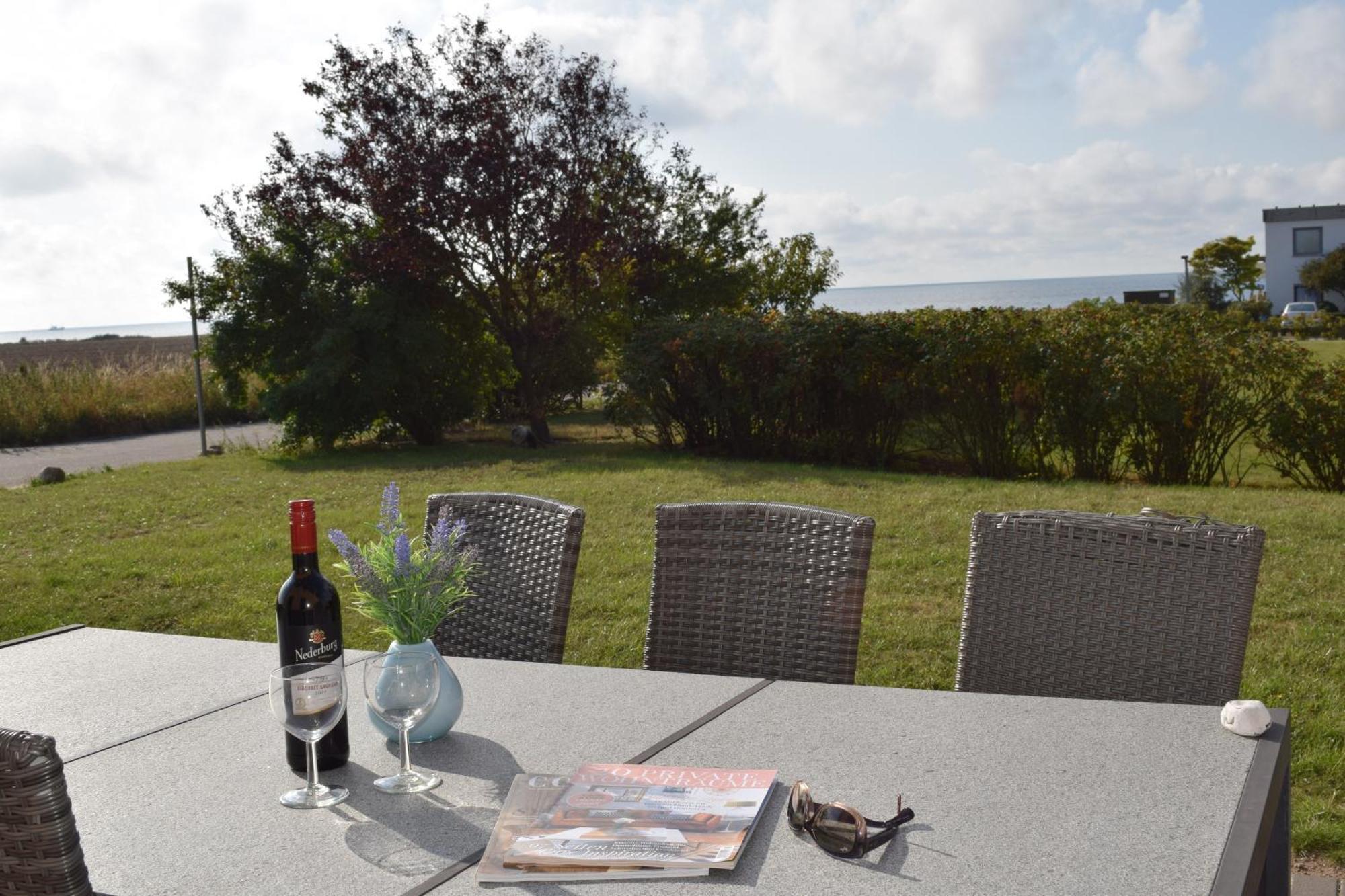 Holiday Home,1648952513:JPEG