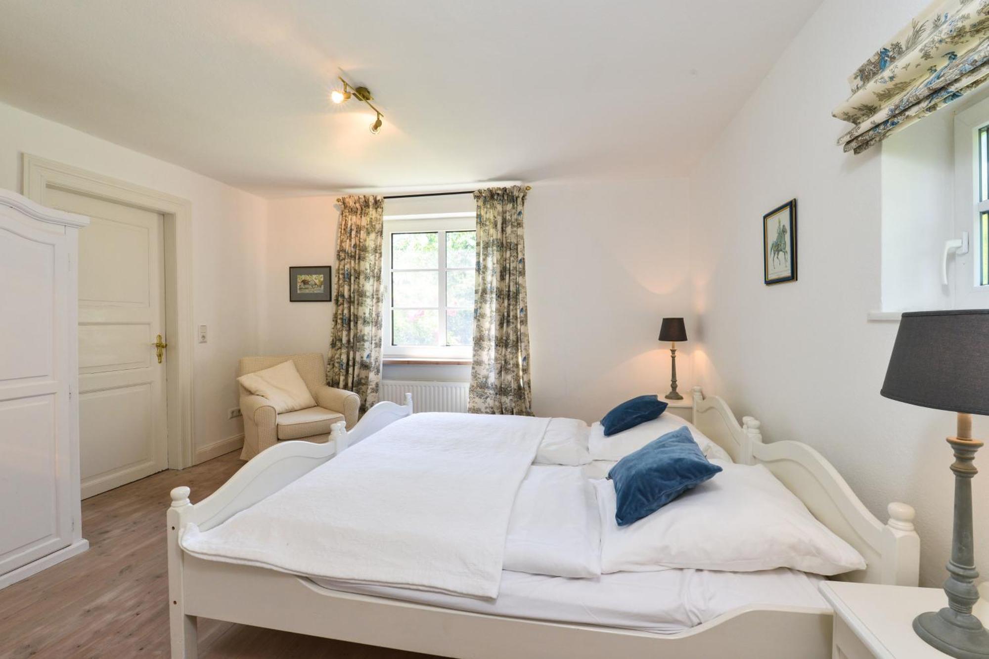 Holiday Home,1648991357:JPEG