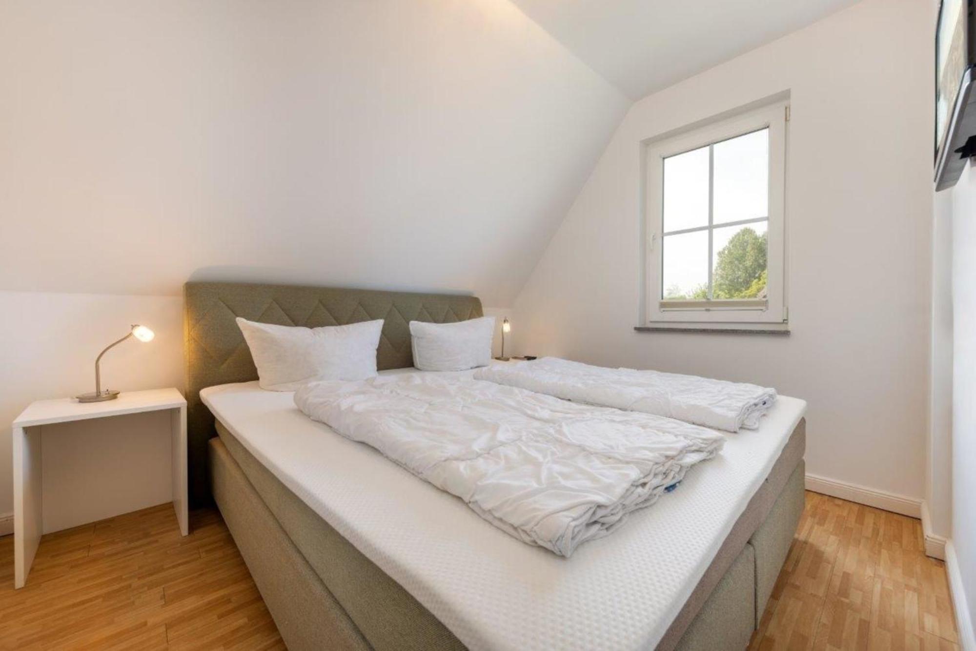 Holiday Home,1649087914:JPEG