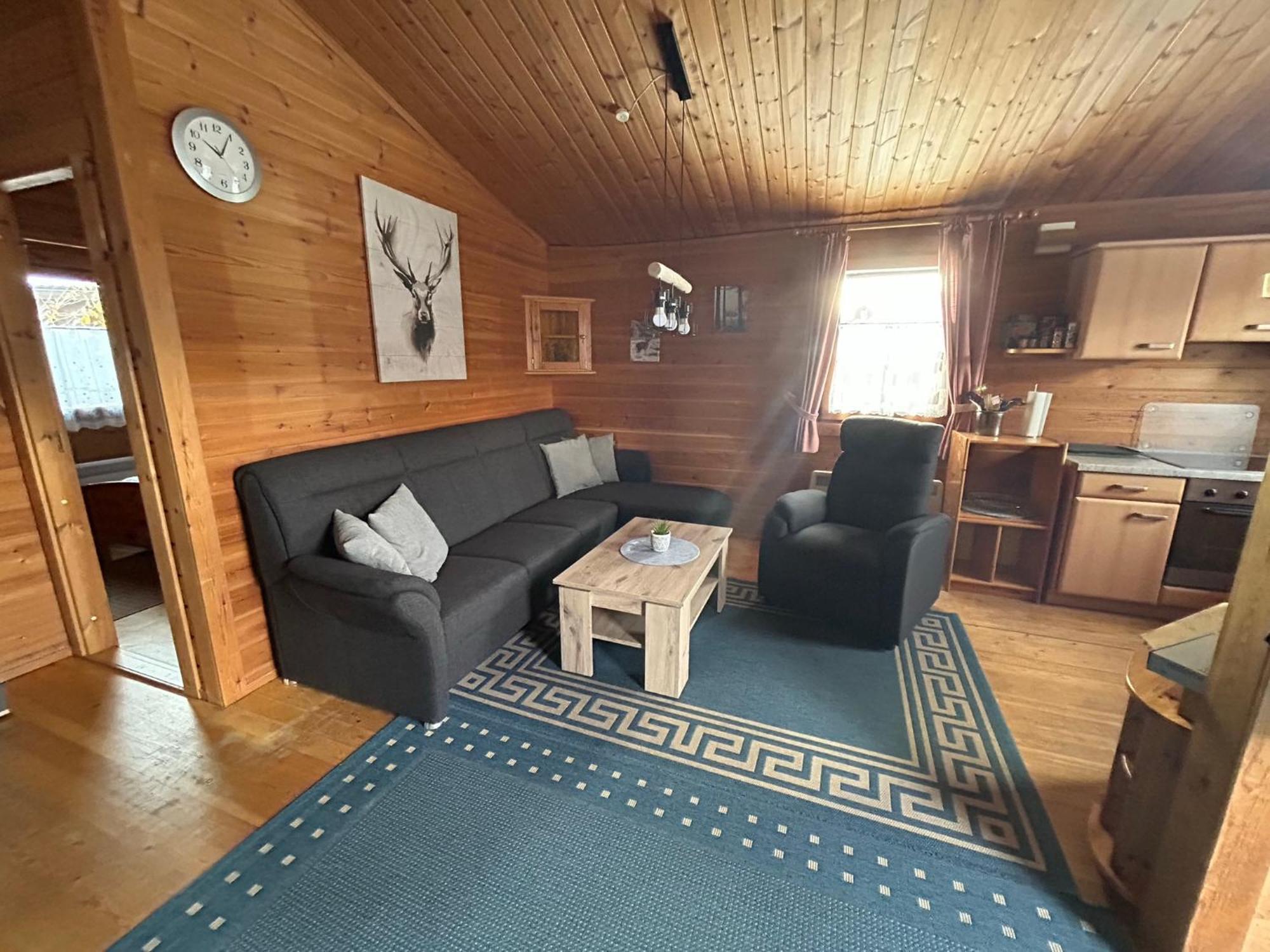 Holiday Home,1649129966:JPEG