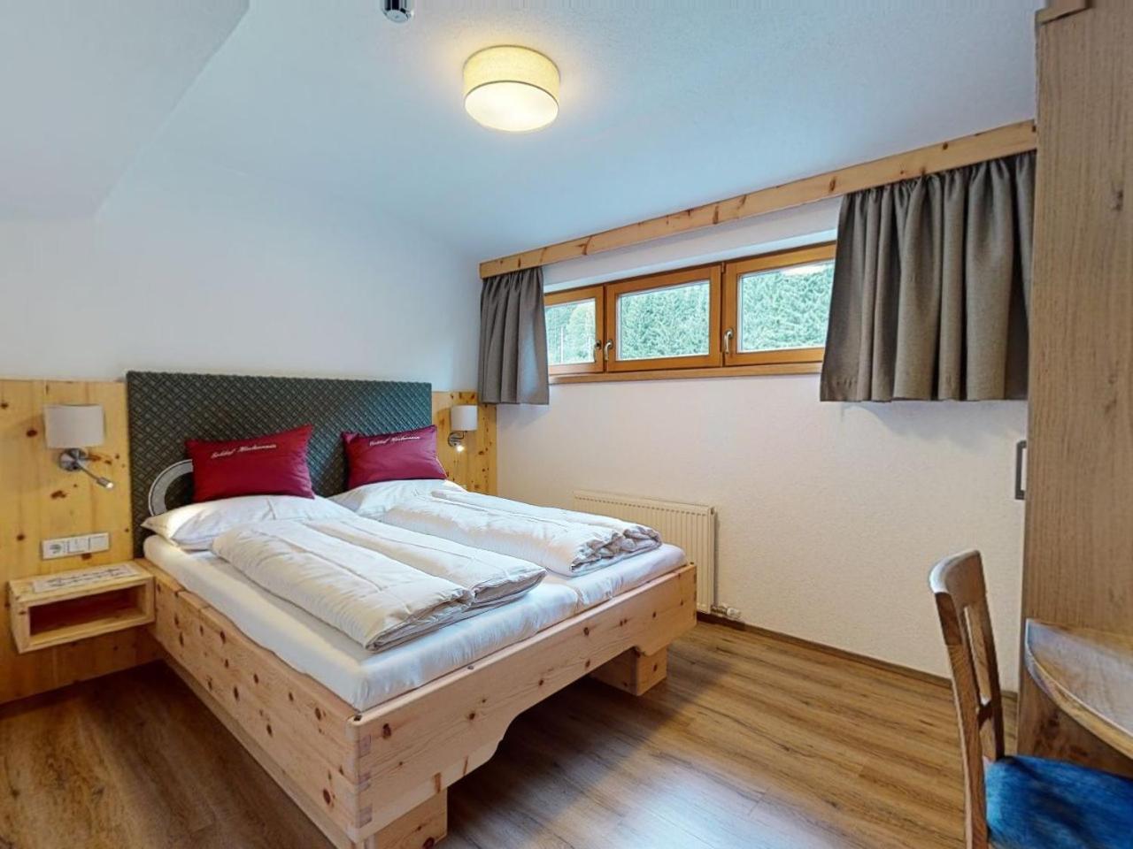 Two-Bedroom Apartment,1649907517:JPEG