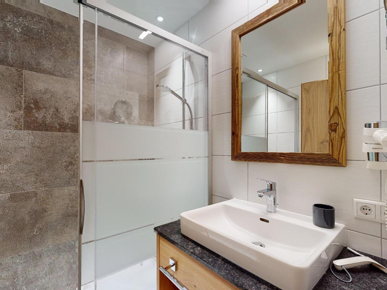 Three-Bedroom Apartment,1649907505:JPEG