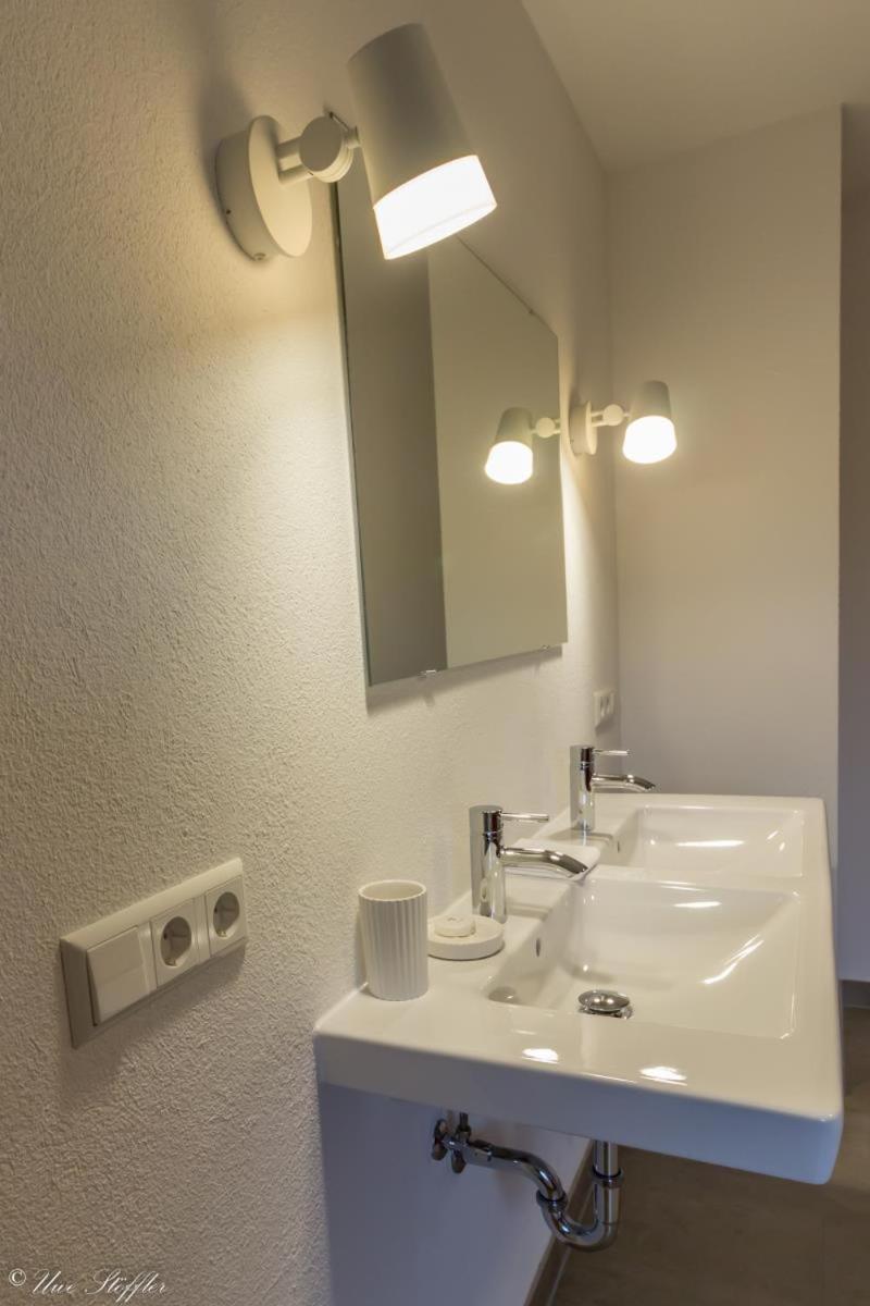 Holiday Home,1650016187:JPEG