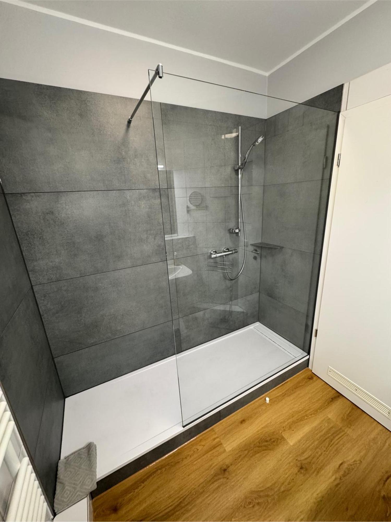 Deluxe Ferienwohnung mit Balkon – Kirchenplatz 7a