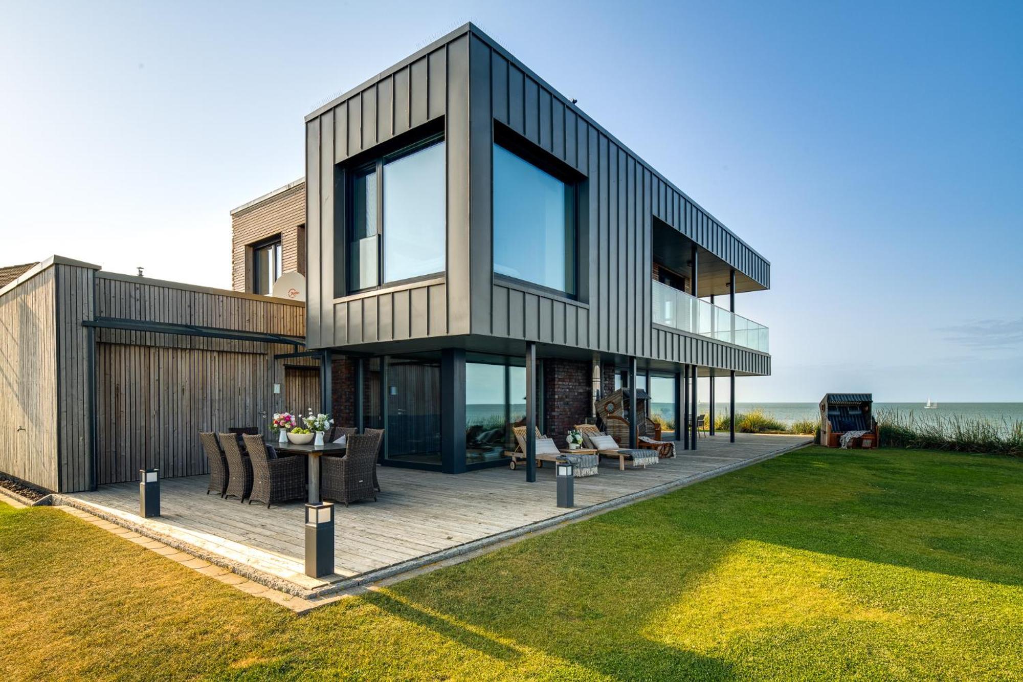 Holiday Home,1654330316:JPEG