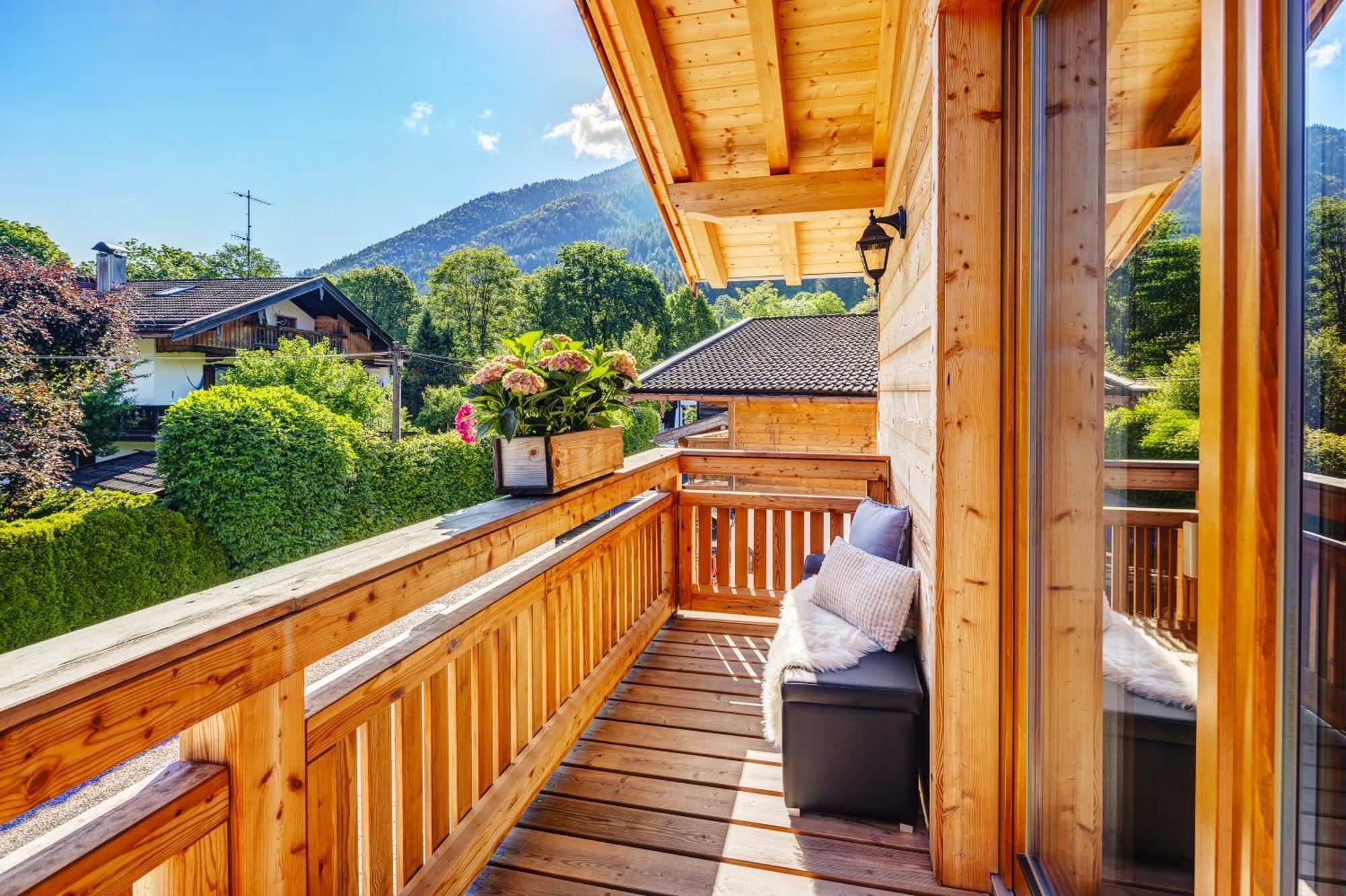 Suite Balcony,1656244273:JPEG