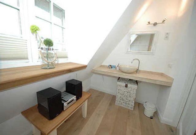 Apartment Bathroom,1657609486:JPEG