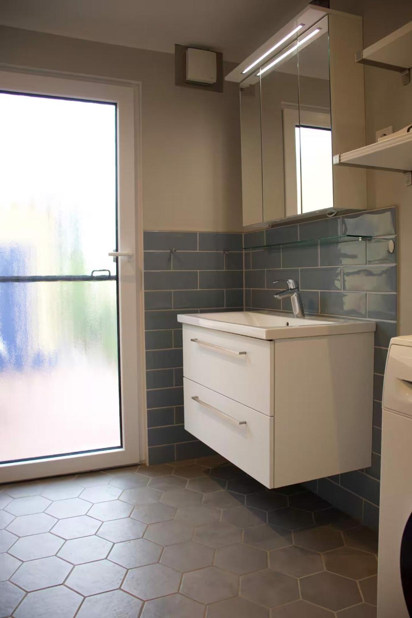 Holiday Home,1660818942:JPEG