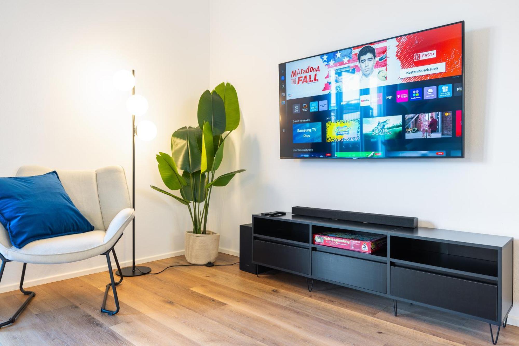 Three-Bedroom House,1661796889:JPEG