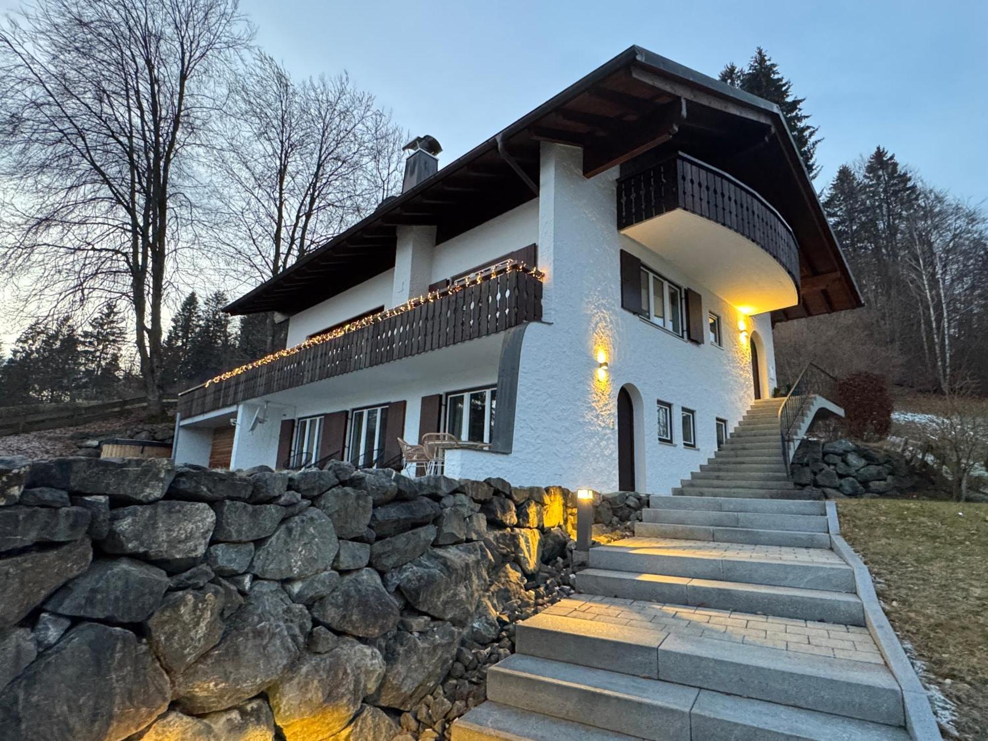 Four-Bedroom House,1662861933:JPEG