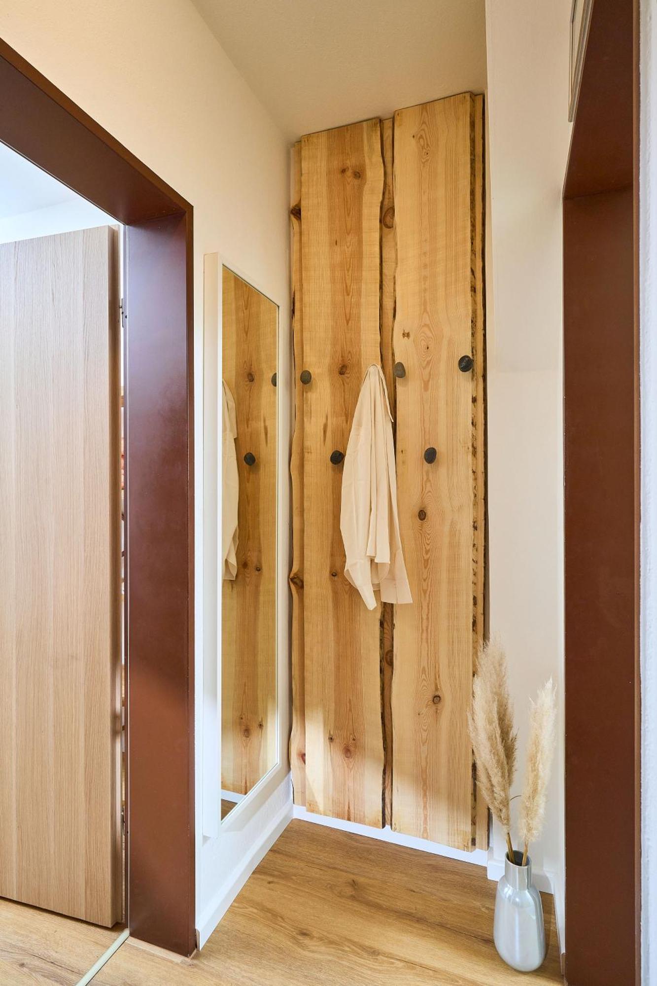 Standard One-Bedroom Apartment 7,1668081244:JPEG