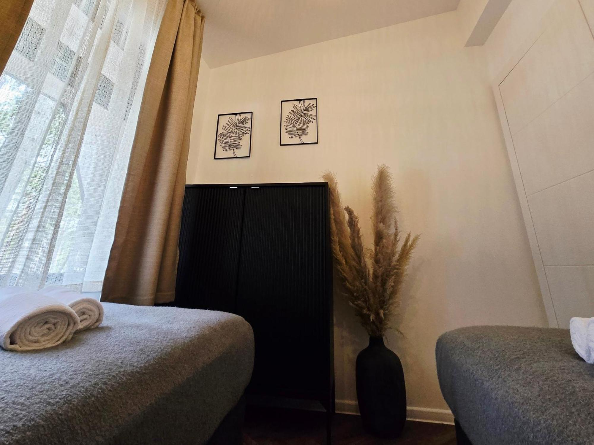 Chalet,1668333794:JPEG