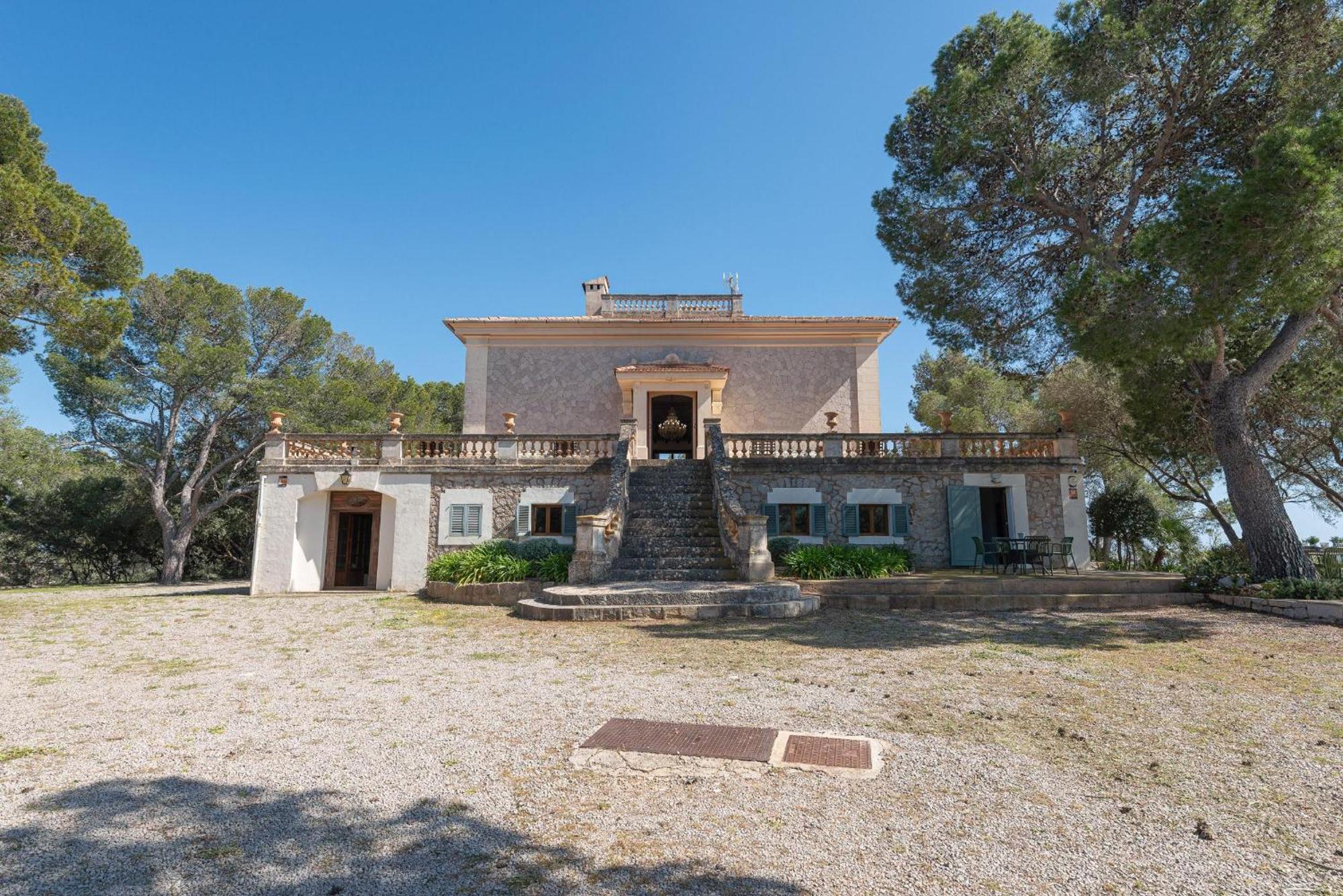 Six-Bedroom Villa,1669514754:JPEG