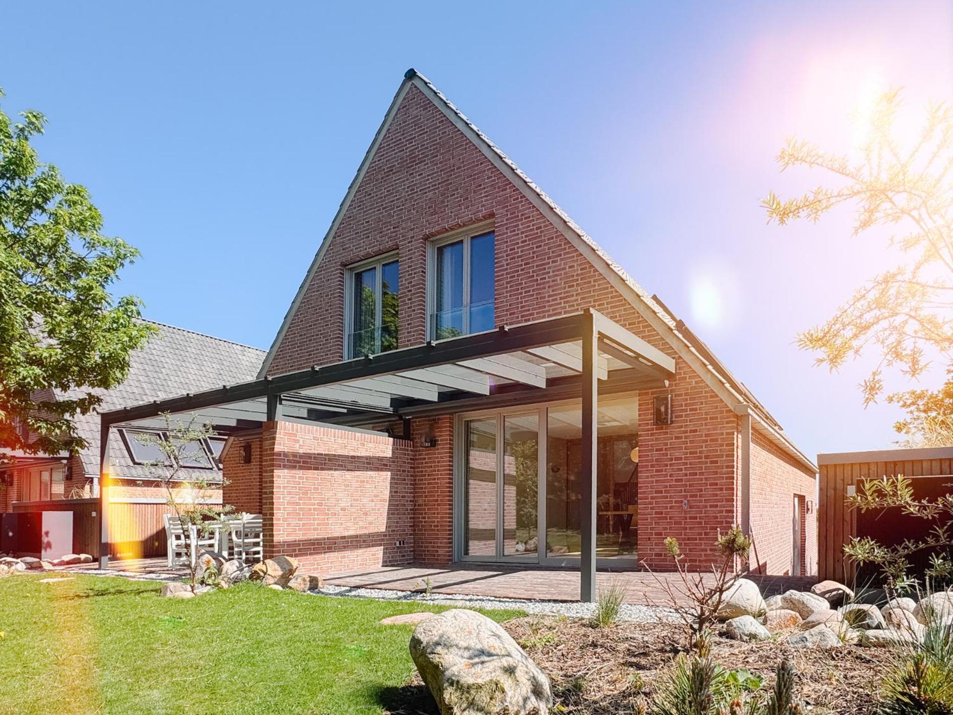 Holiday Home,1740642604:JPEG