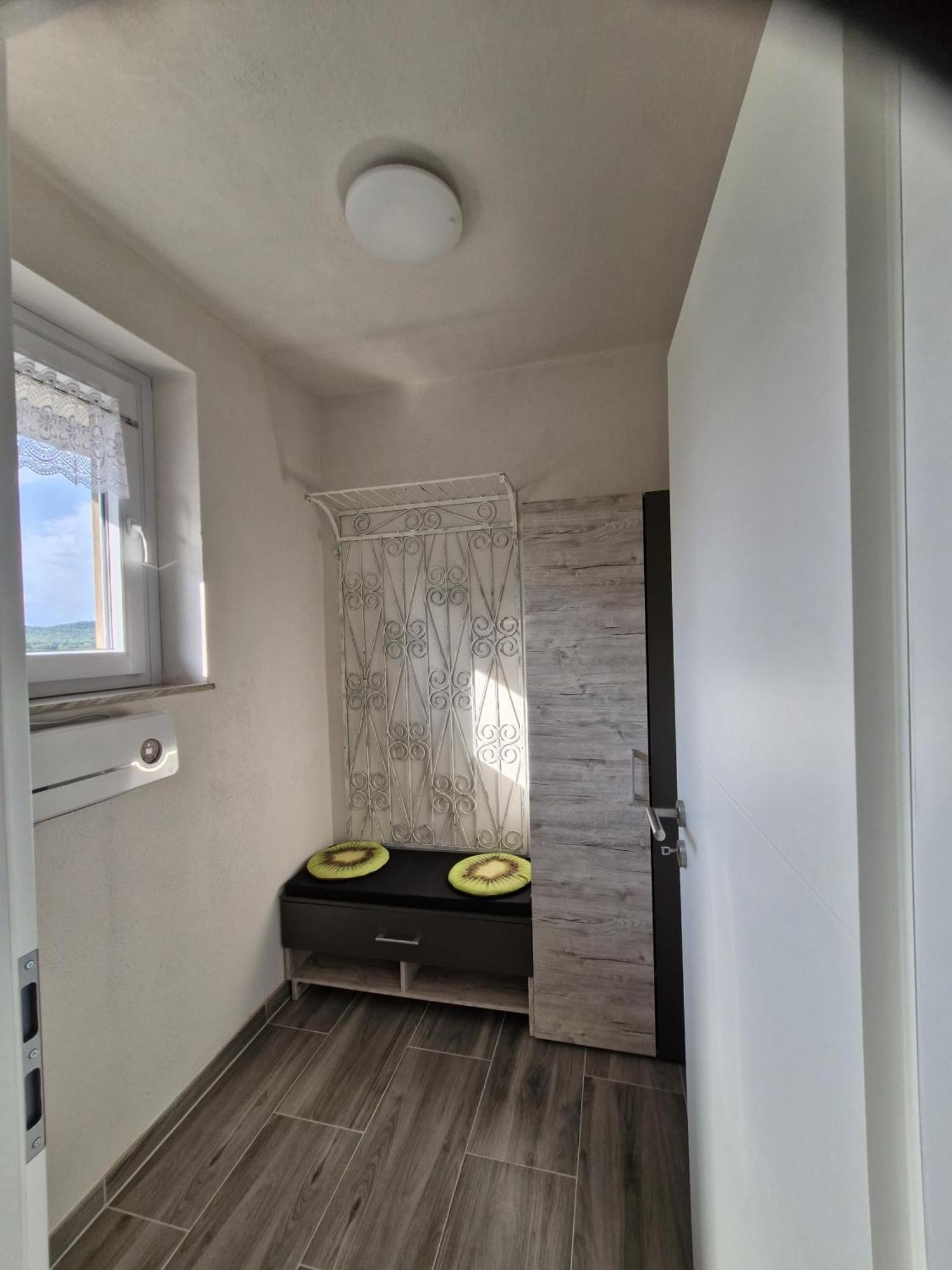 Three-Bedroom House,1673512570:JPEG