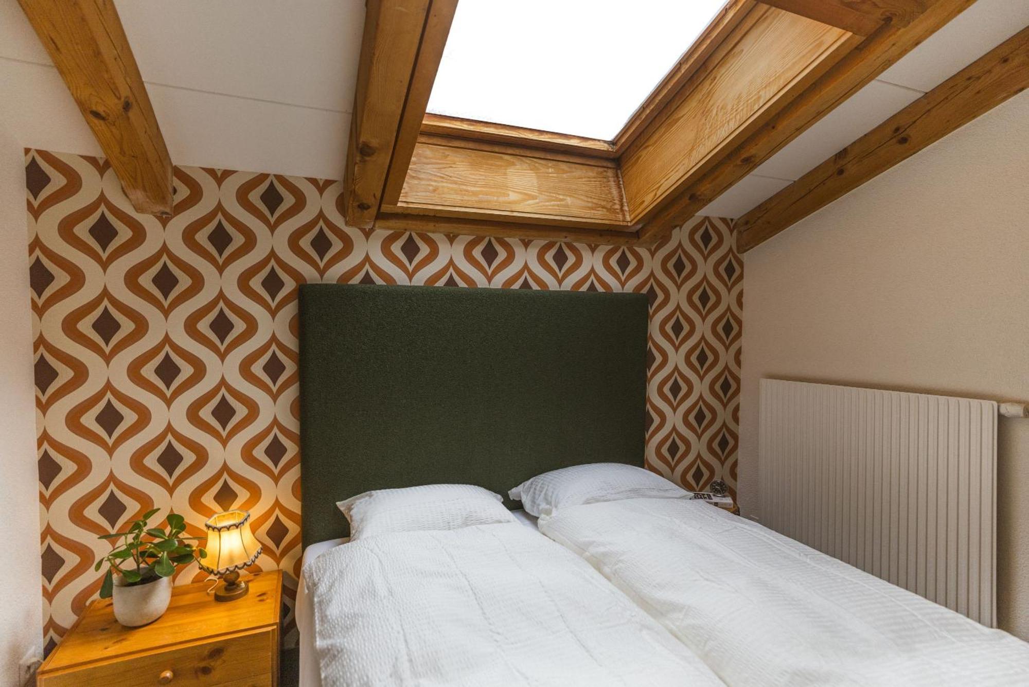 Cozy Nook,1675805875:JPEG