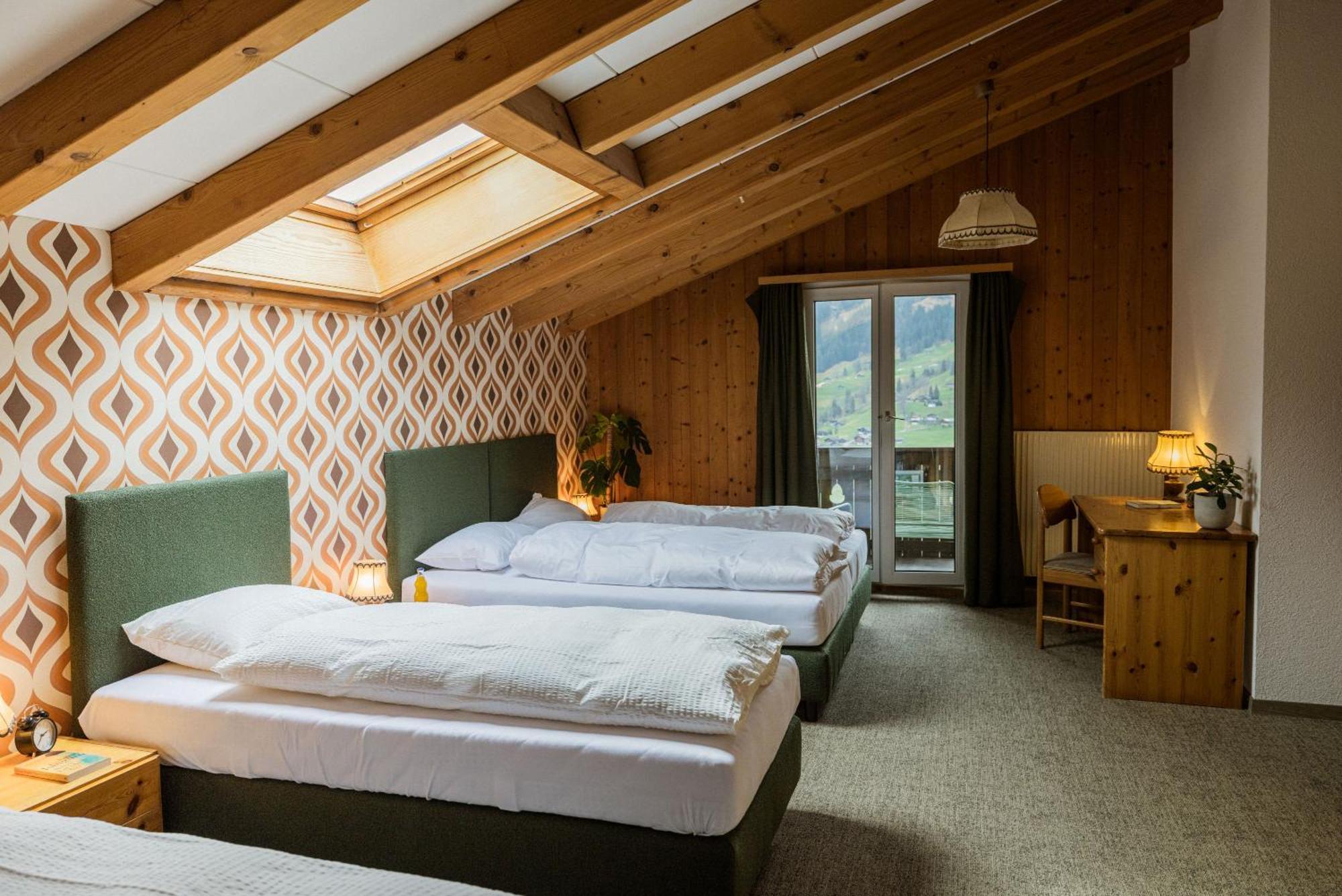 Funky Loft,1675805889:JPEG