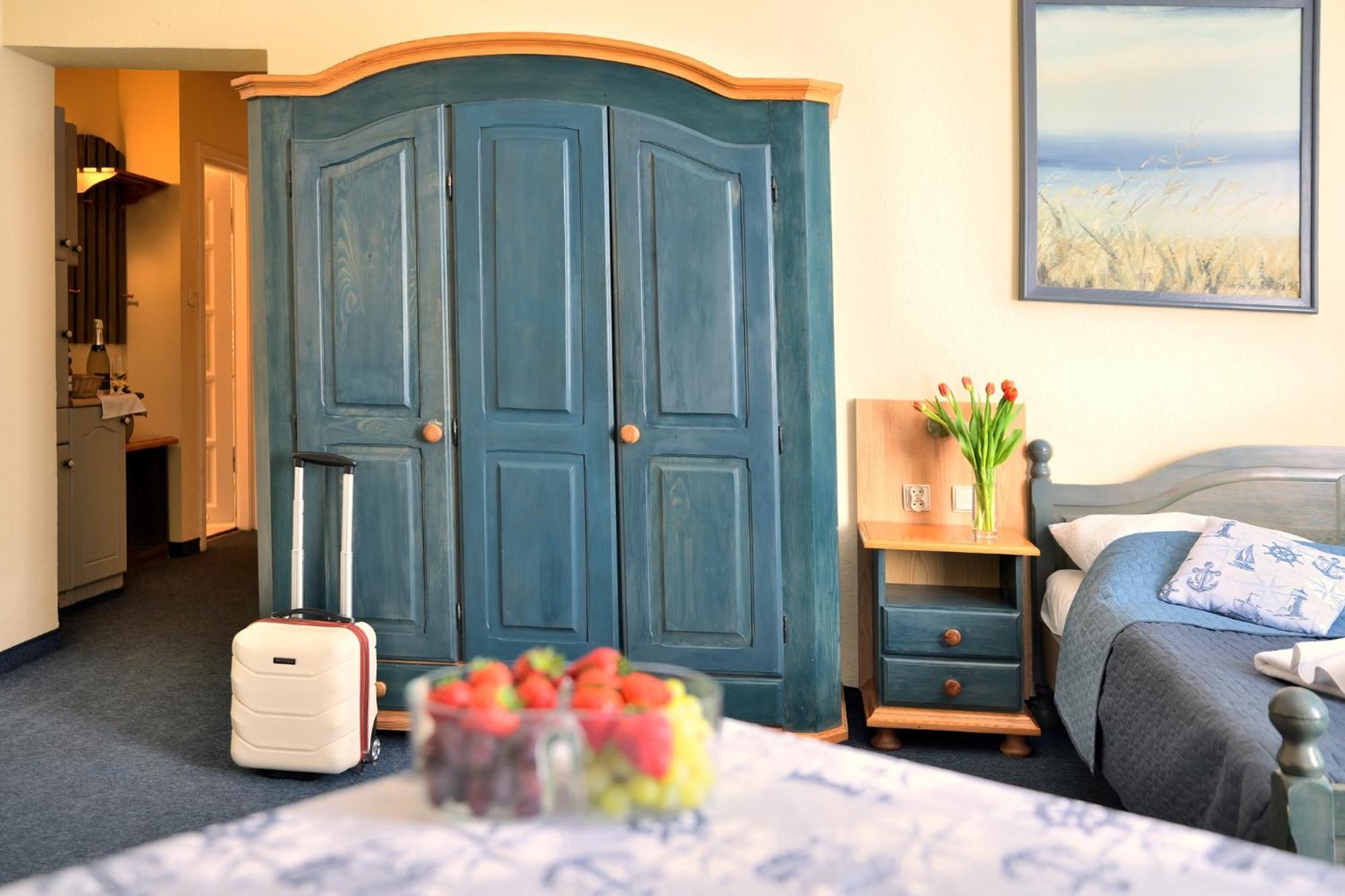 Double Room,1676742586:JPEG
